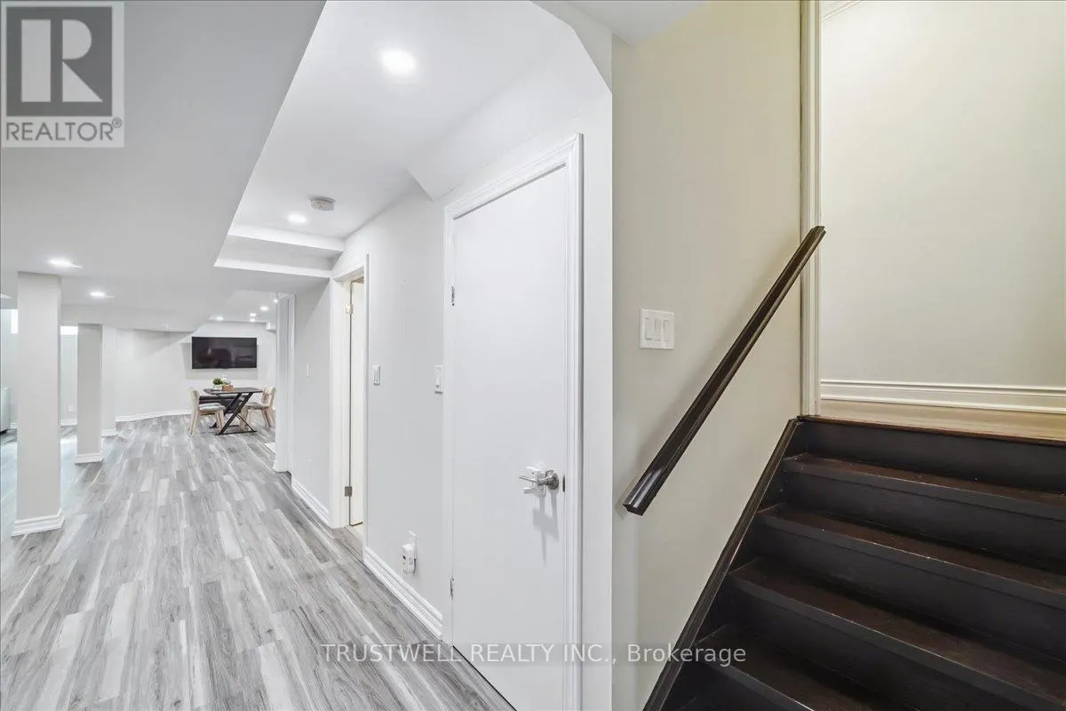 1 MCCOMBE LANE