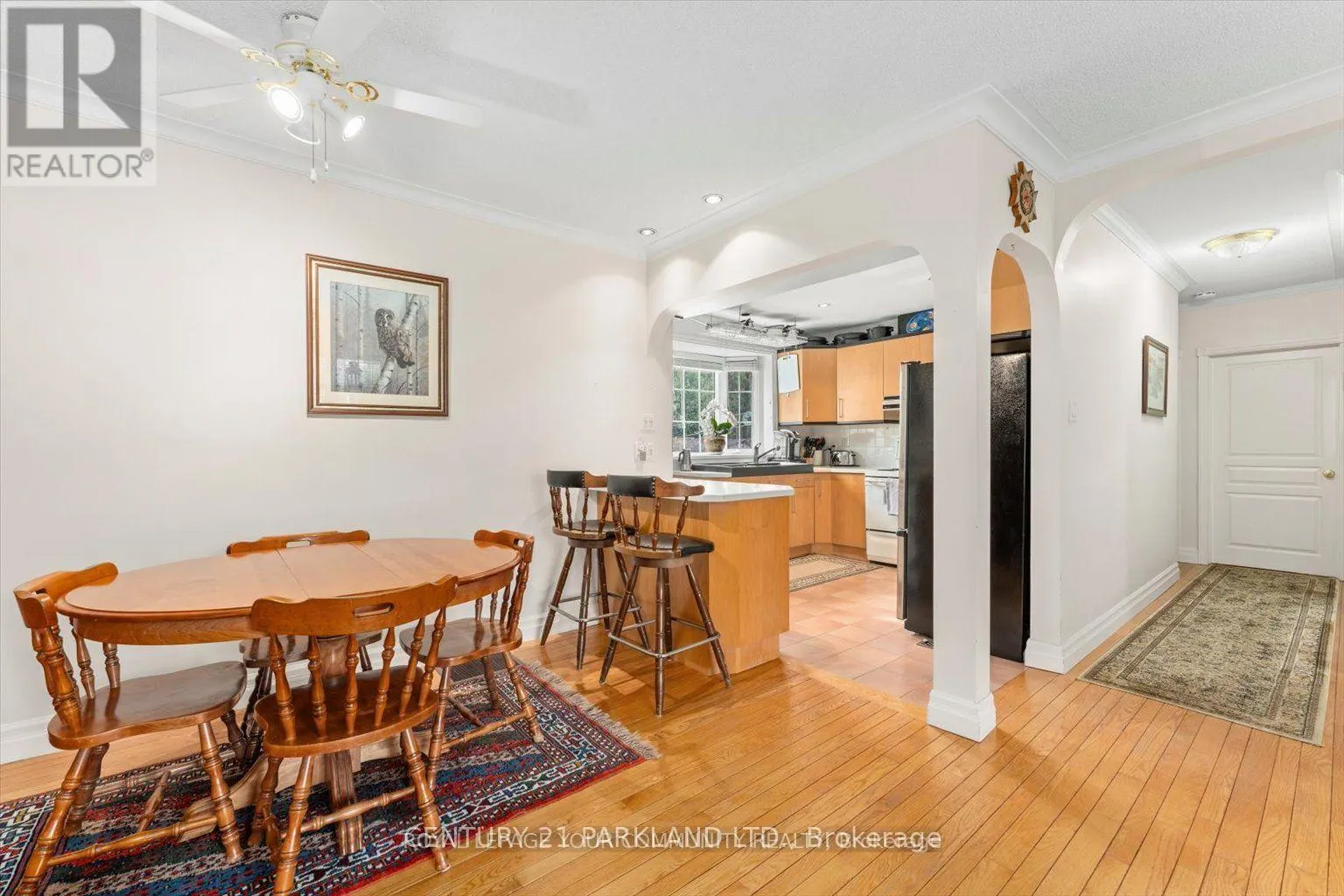 MAIN FLOOR - 315 FORDE CRESCENT