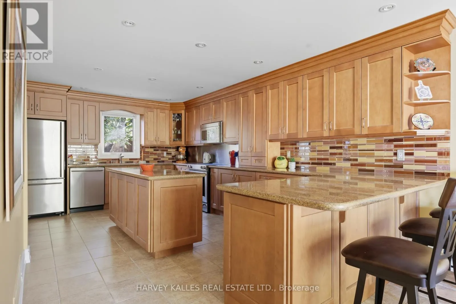486 GREENOCK DRIVE