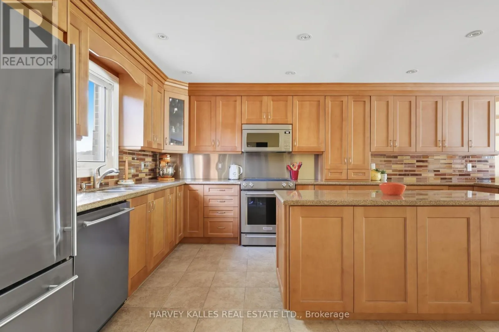 486 GREENOCK DRIVE