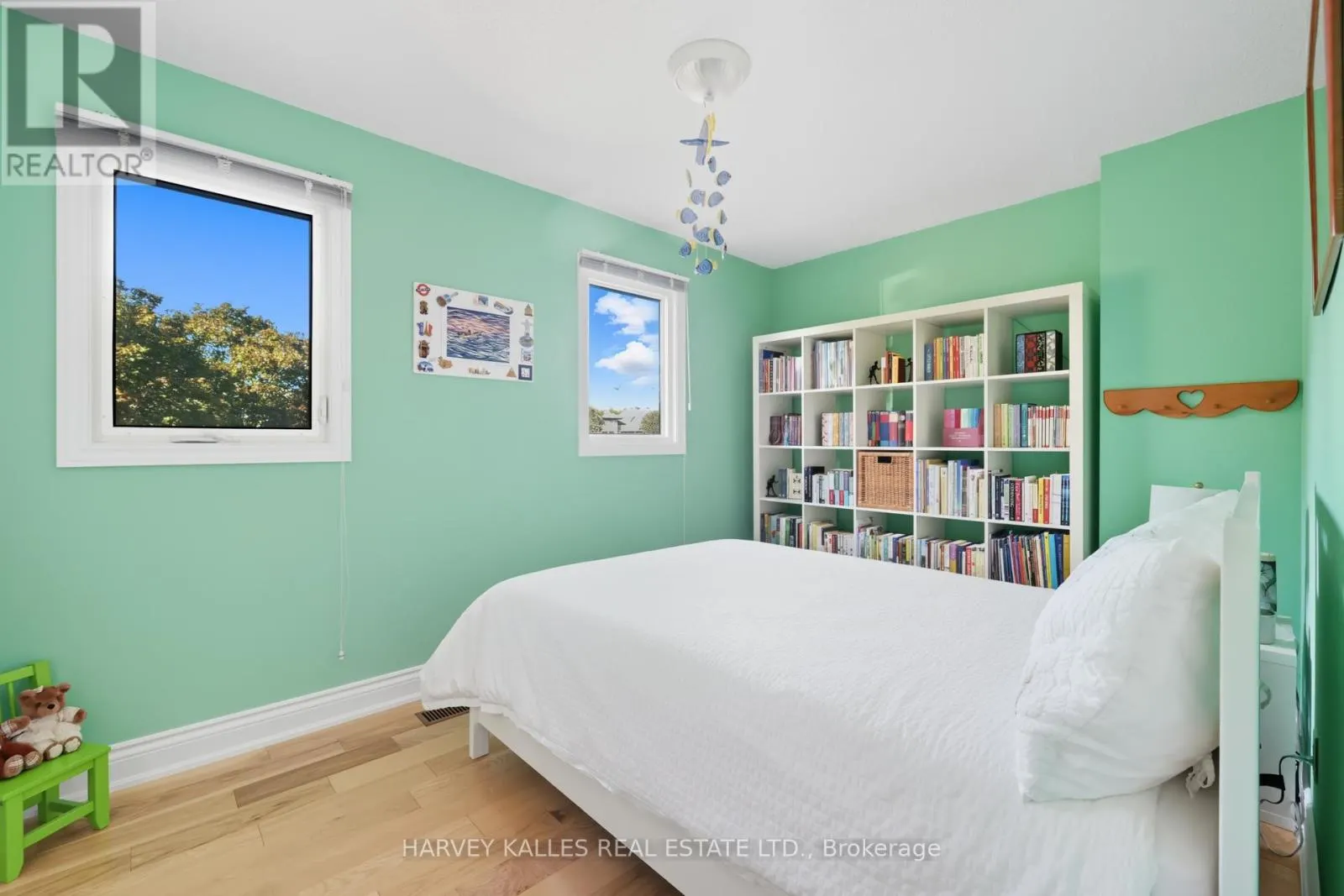 486 GREENOCK DRIVE