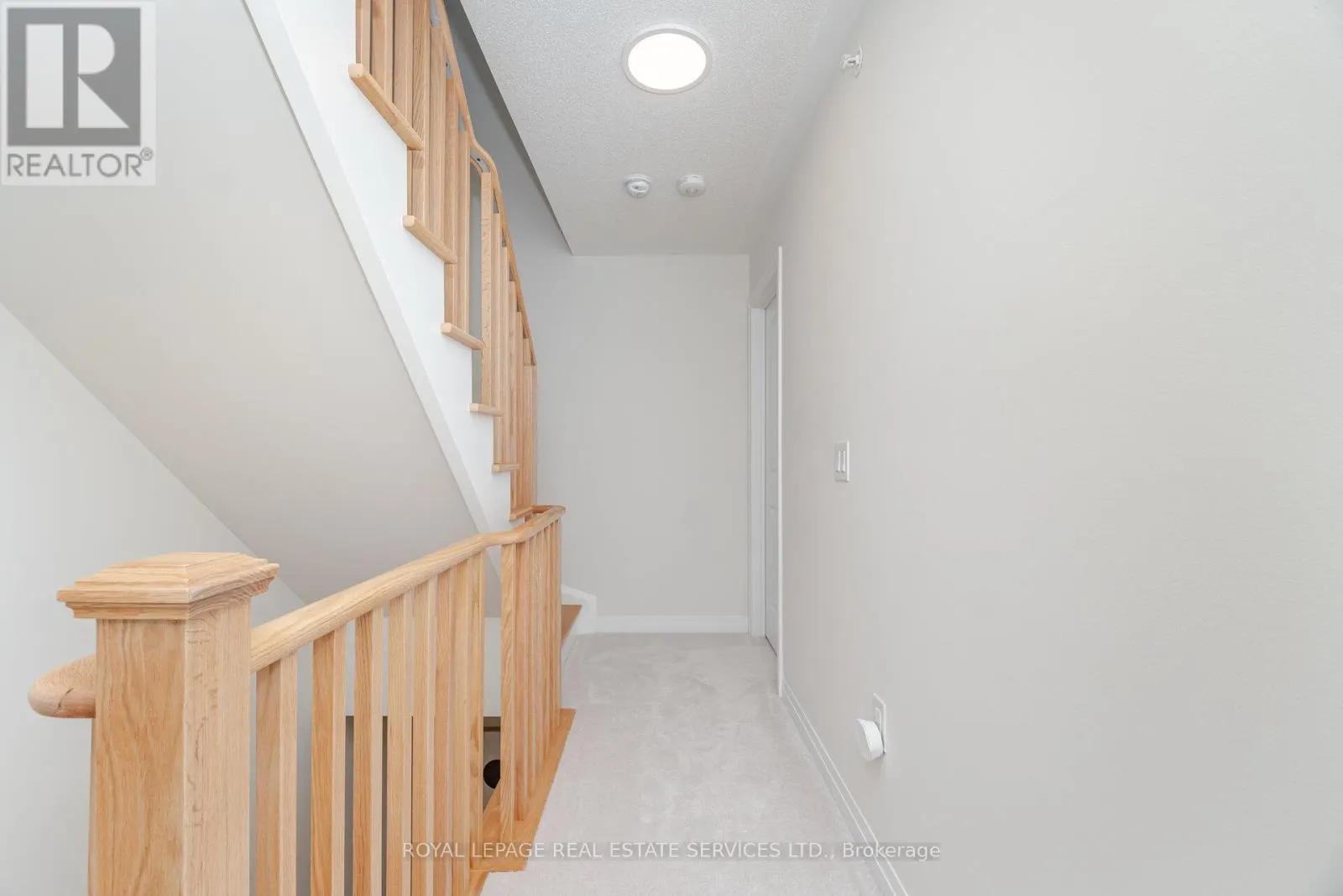 2 - 40 BAYNES WAY