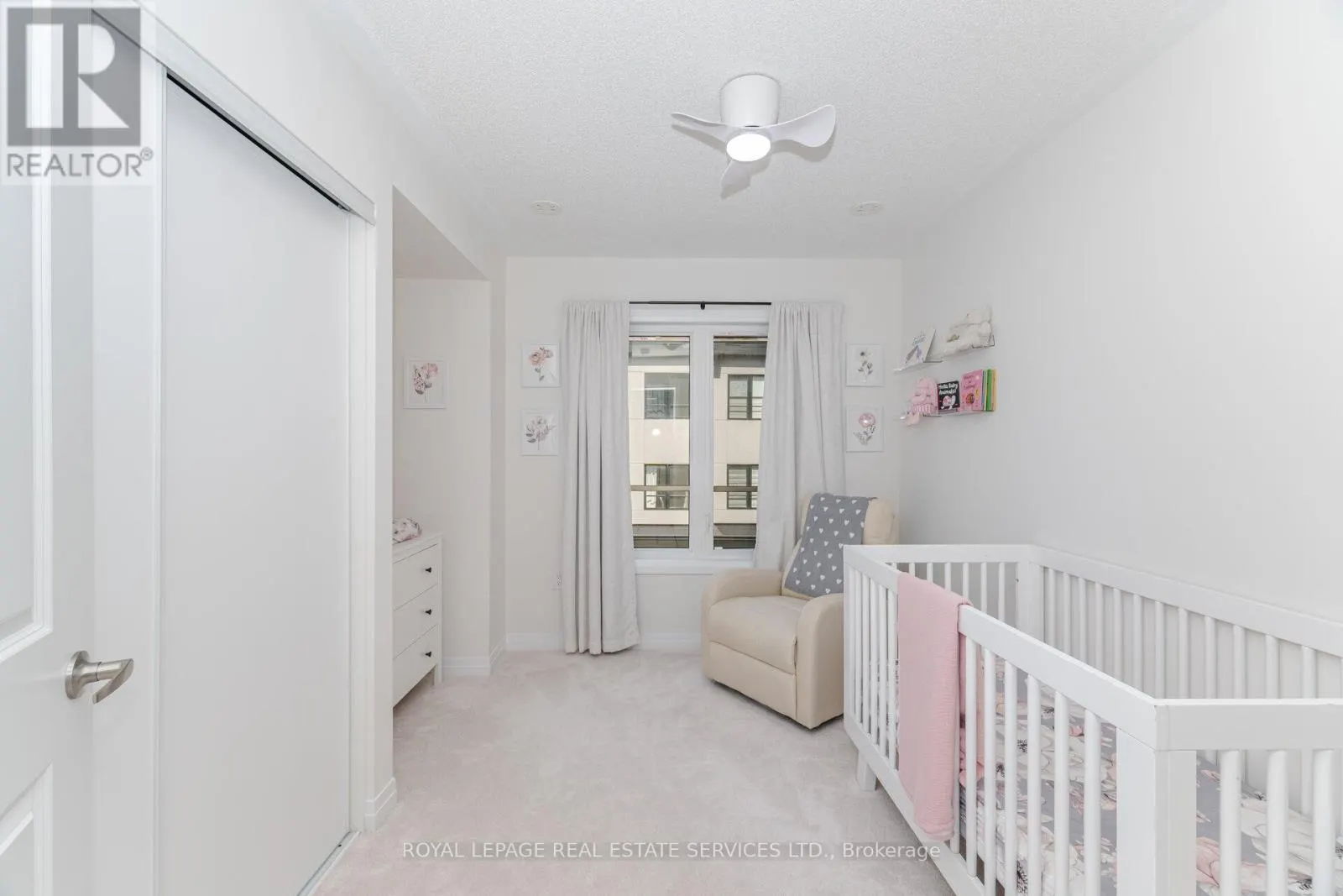 2 - 40 BAYNES WAY