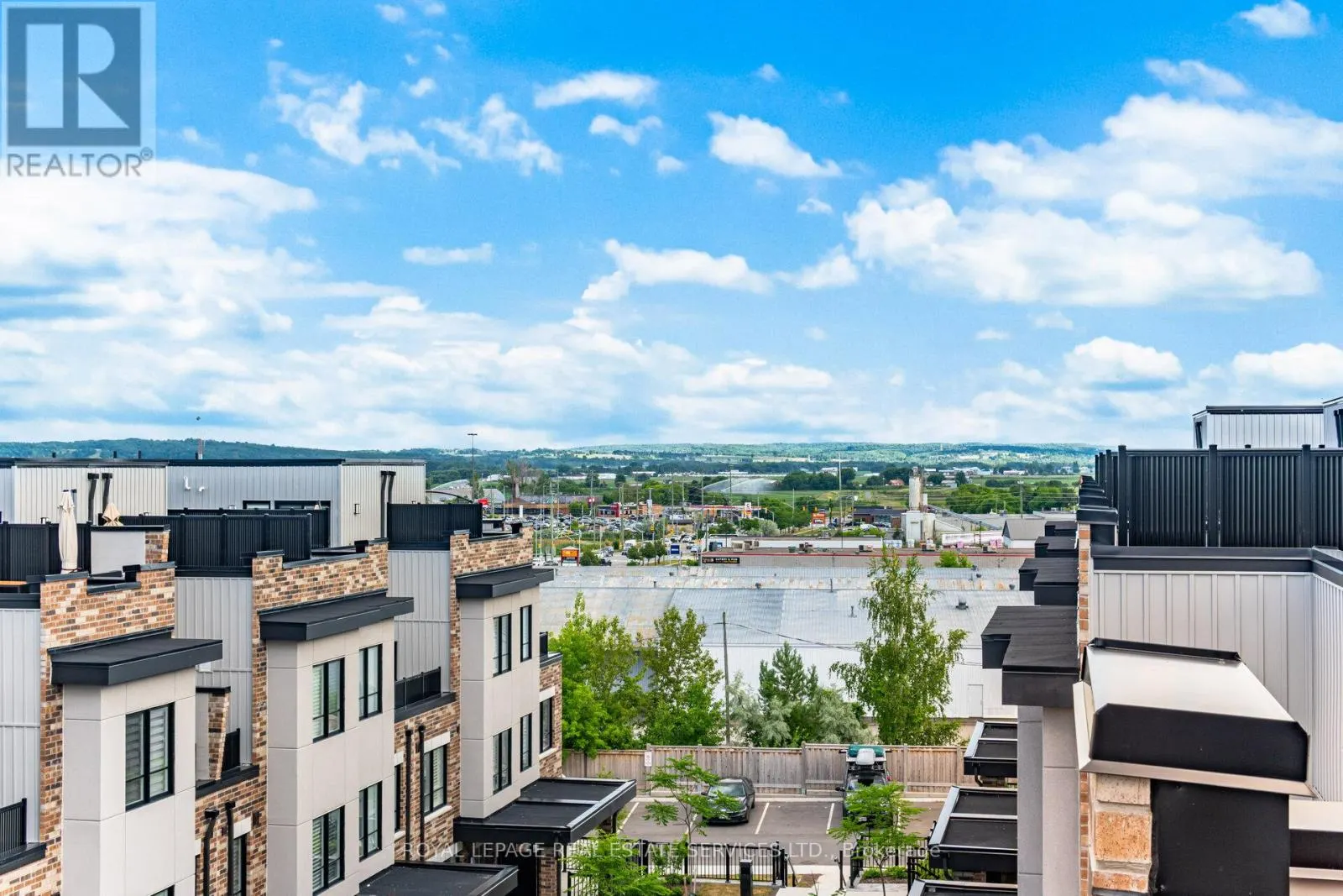 2 - 40 BAYNES WAY