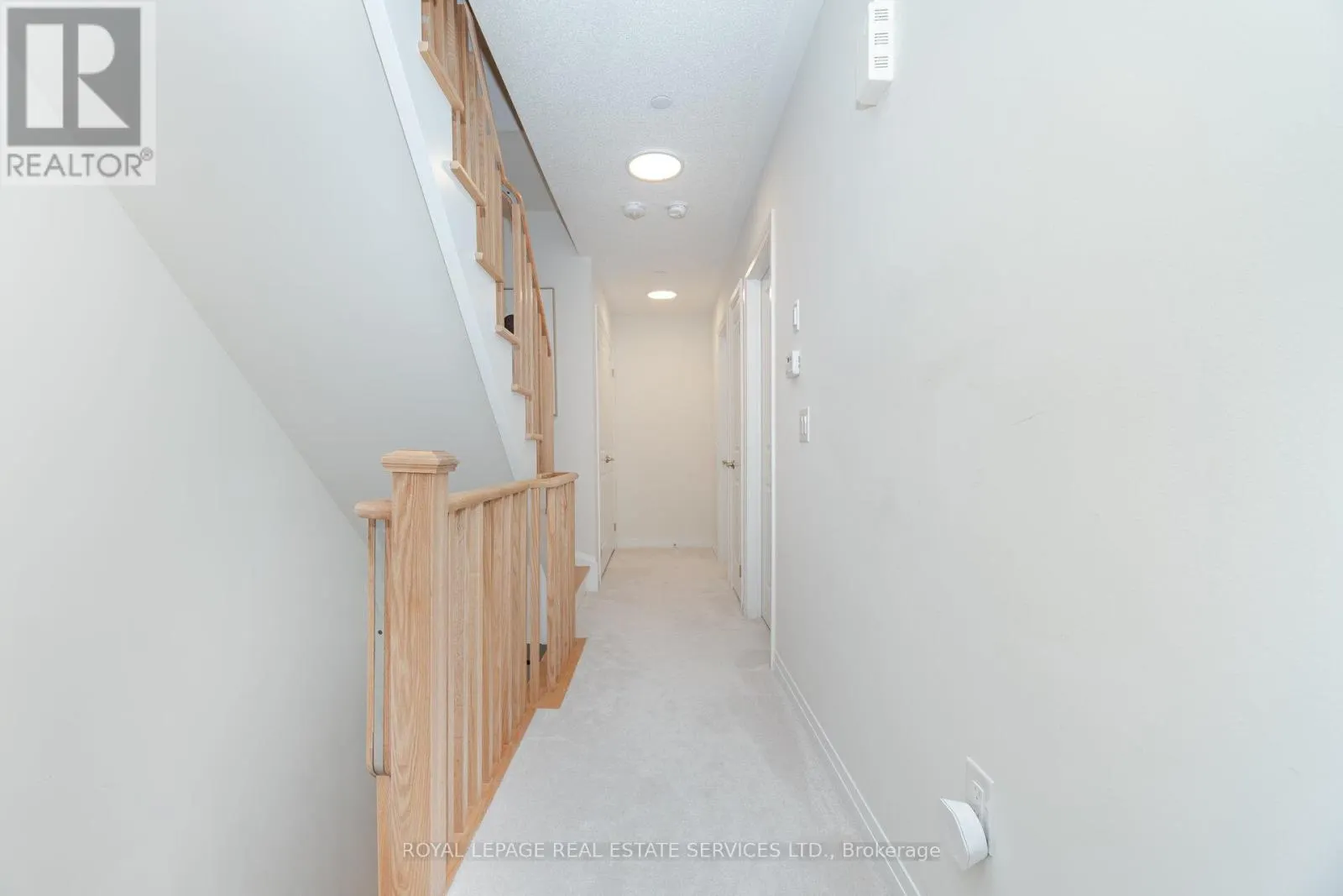 2 - 40 BAYNES WAY