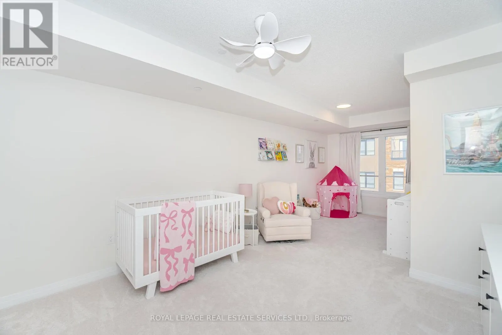 2 - 40 BAYNES WAY