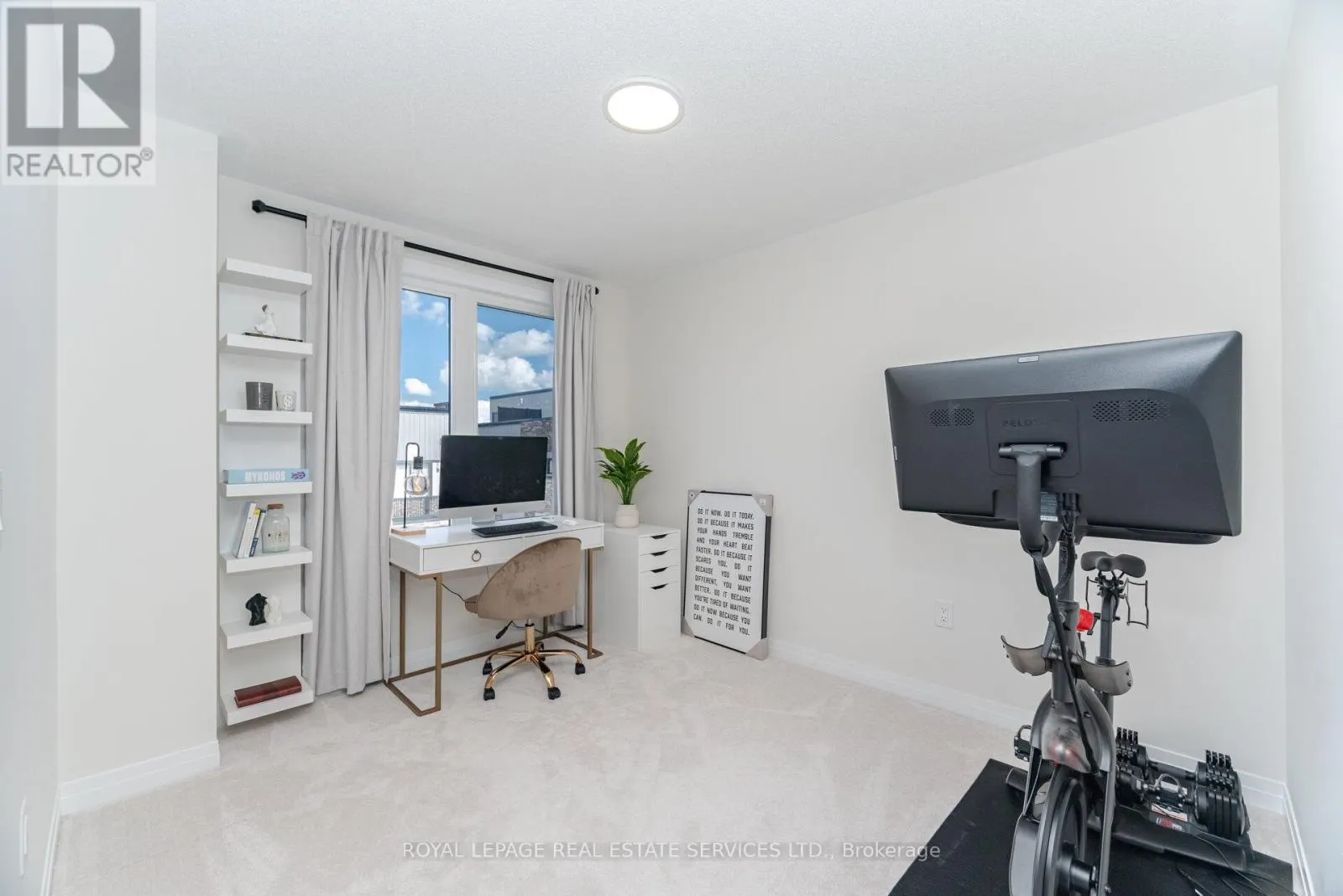 2 - 40 BAYNES WAY