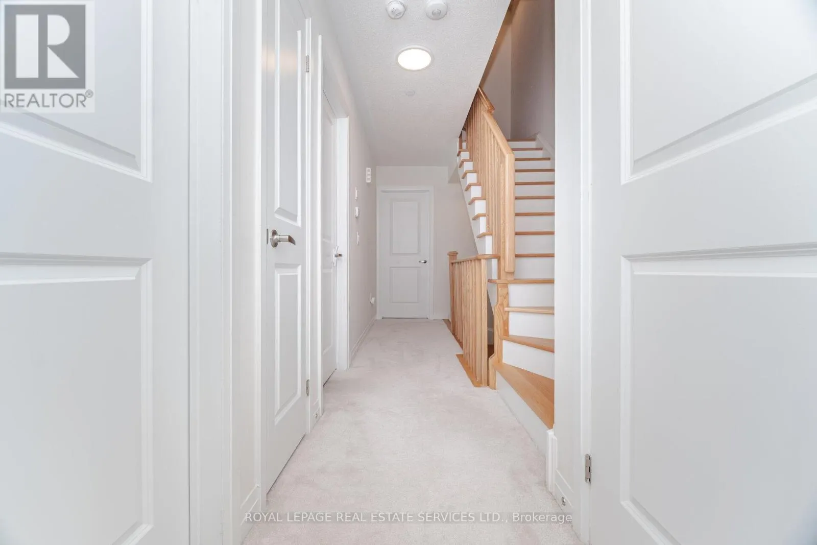 2 - 40 BAYNES WAY