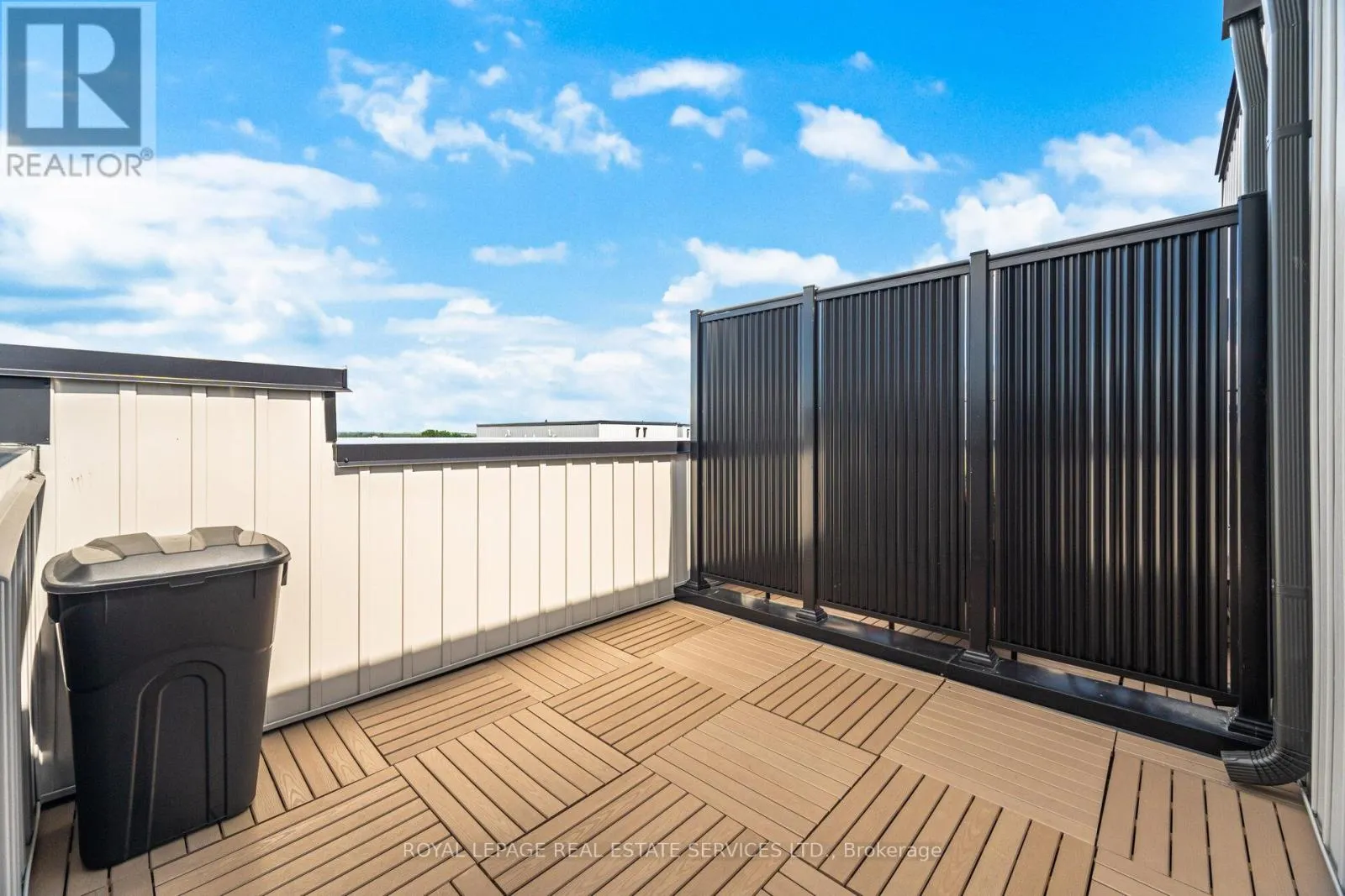 2 - 40 BAYNES WAY
