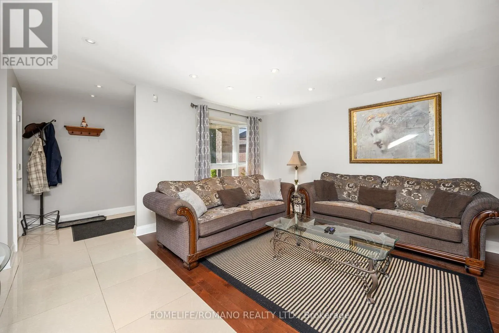 36 BROUGHAM DRIVE