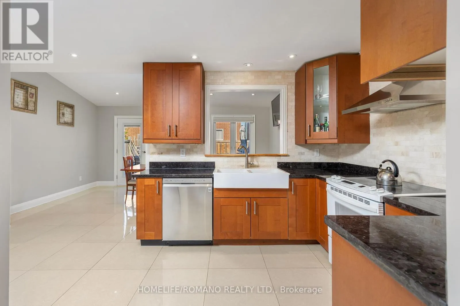 36 BROUGHAM DRIVE