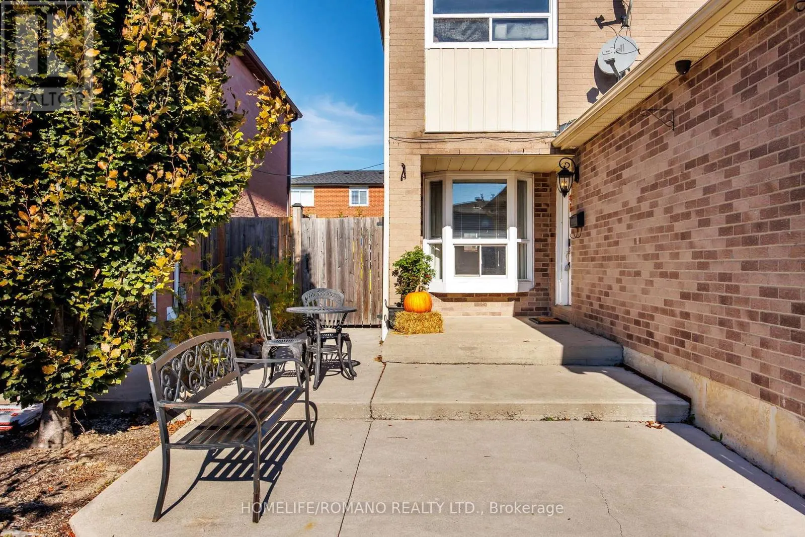 36 BROUGHAM DRIVE