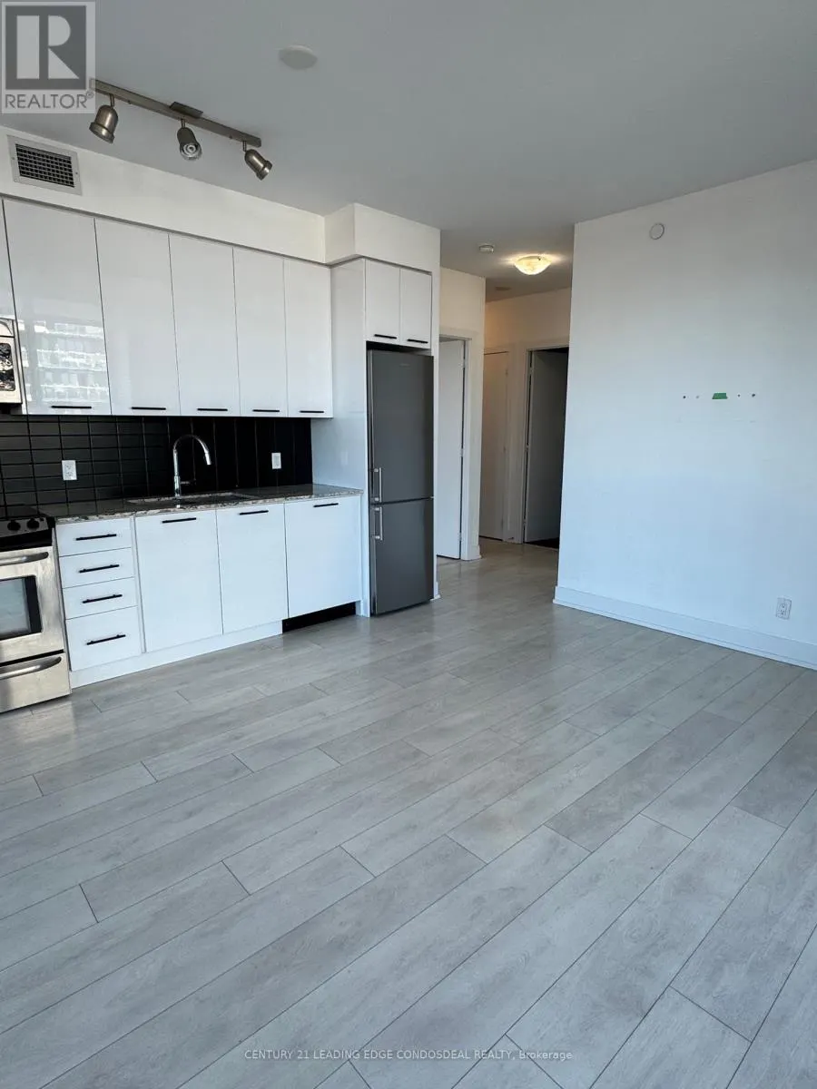 913 - 9471 YONGE STREET