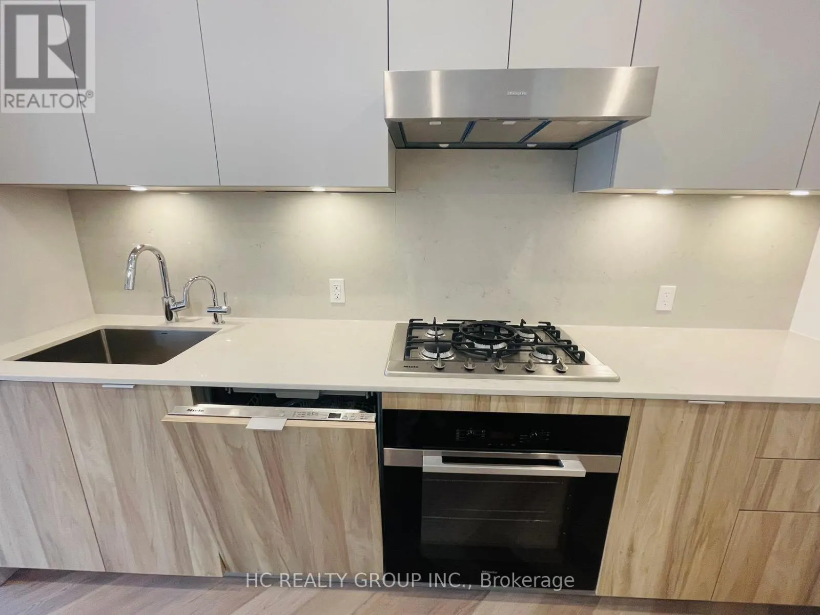 117W - 8 CEDARLAND DRIVE