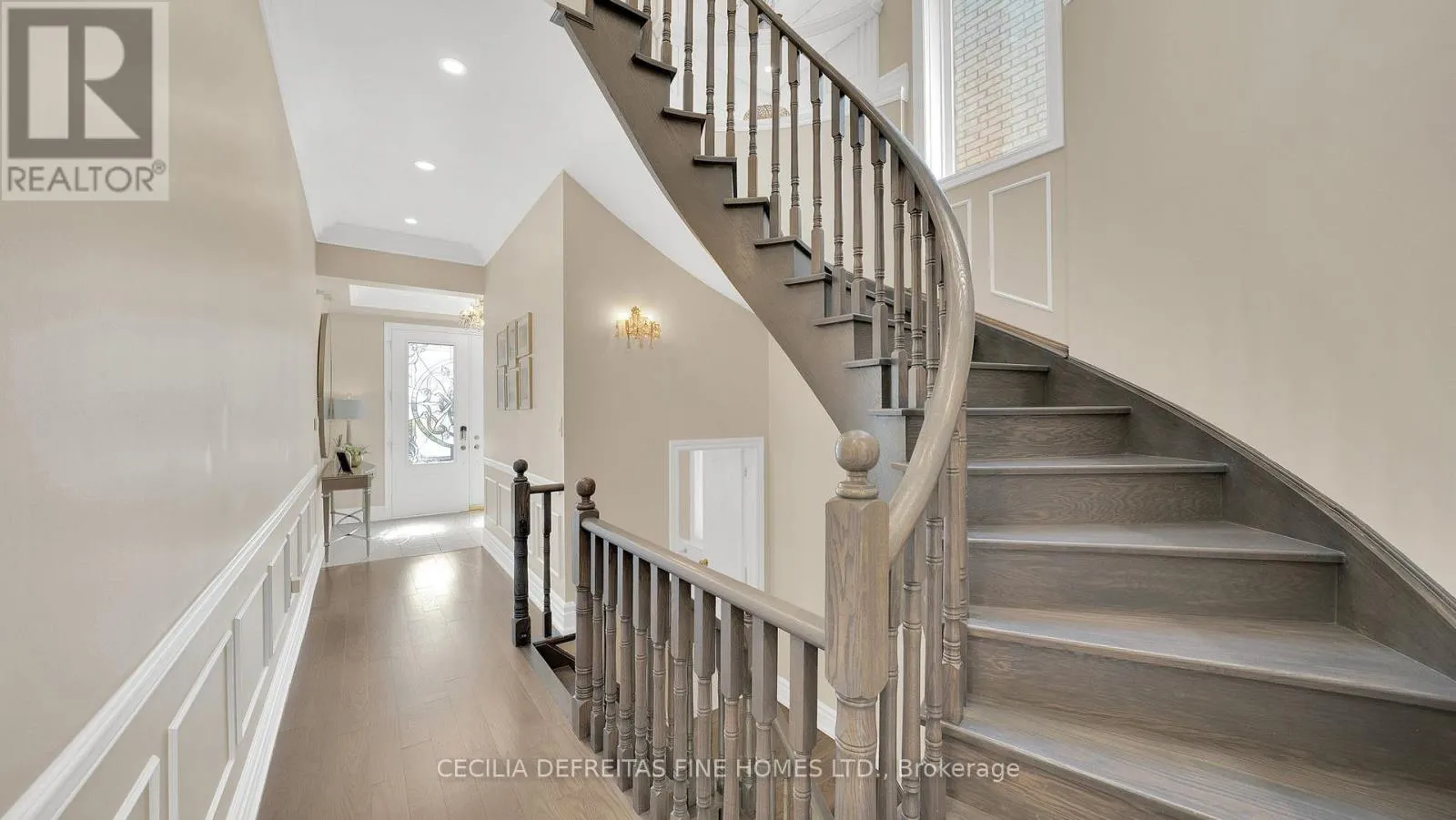 6 ORWELL DRIVE