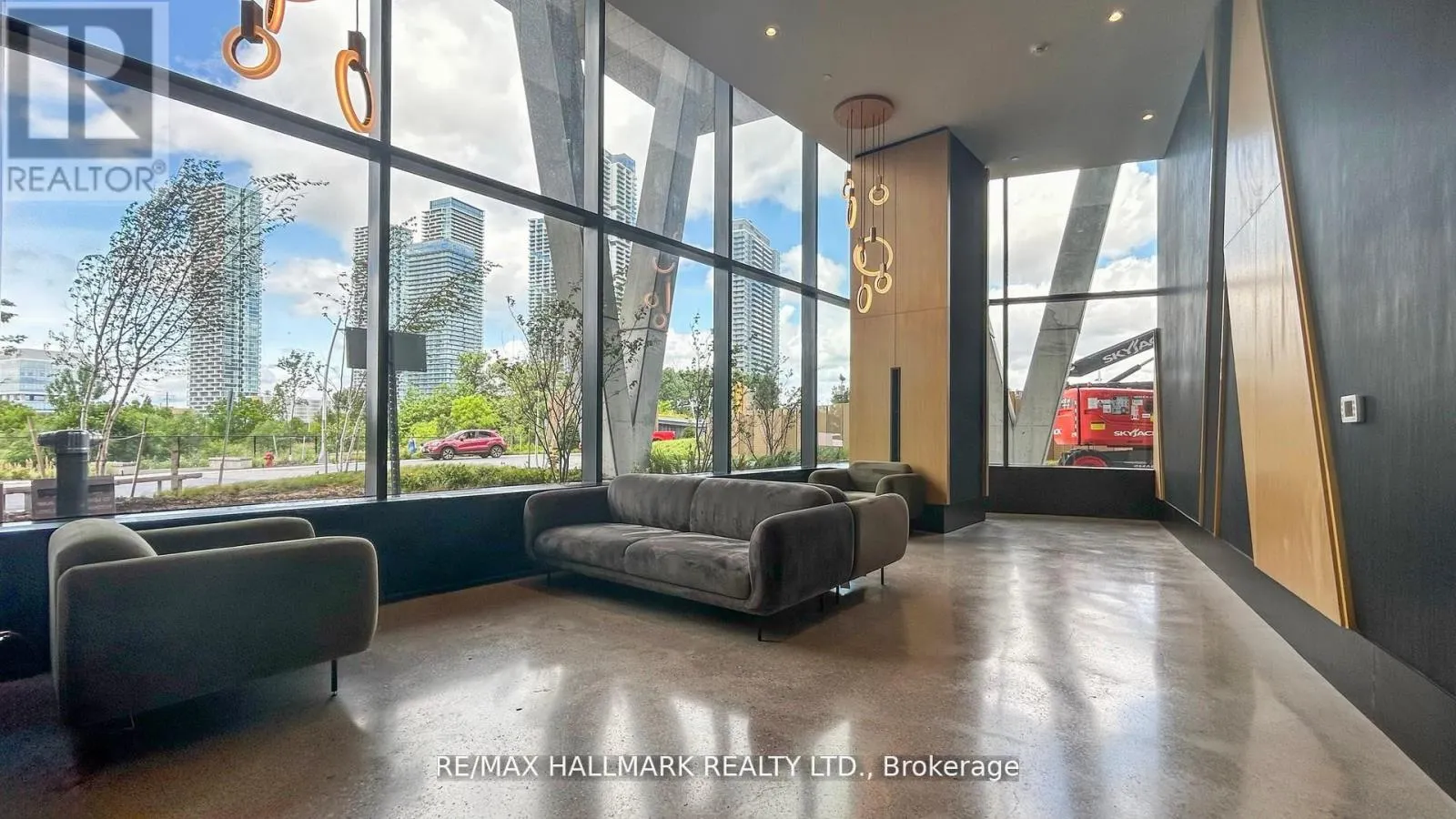 1302 - 2920 HIGHWAY 7 ROAD