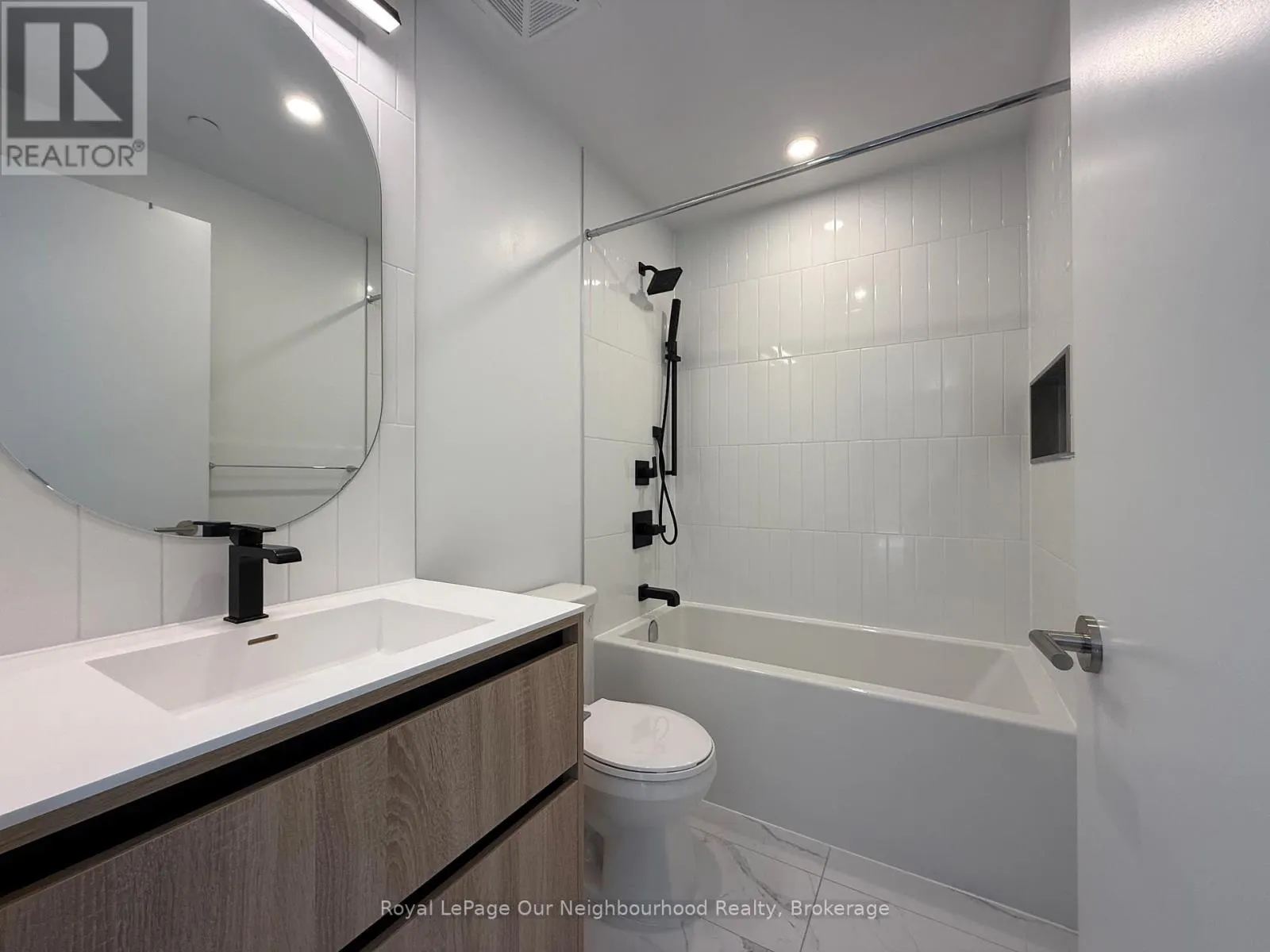 2512 - 7950 BATHURST STREET, #2512