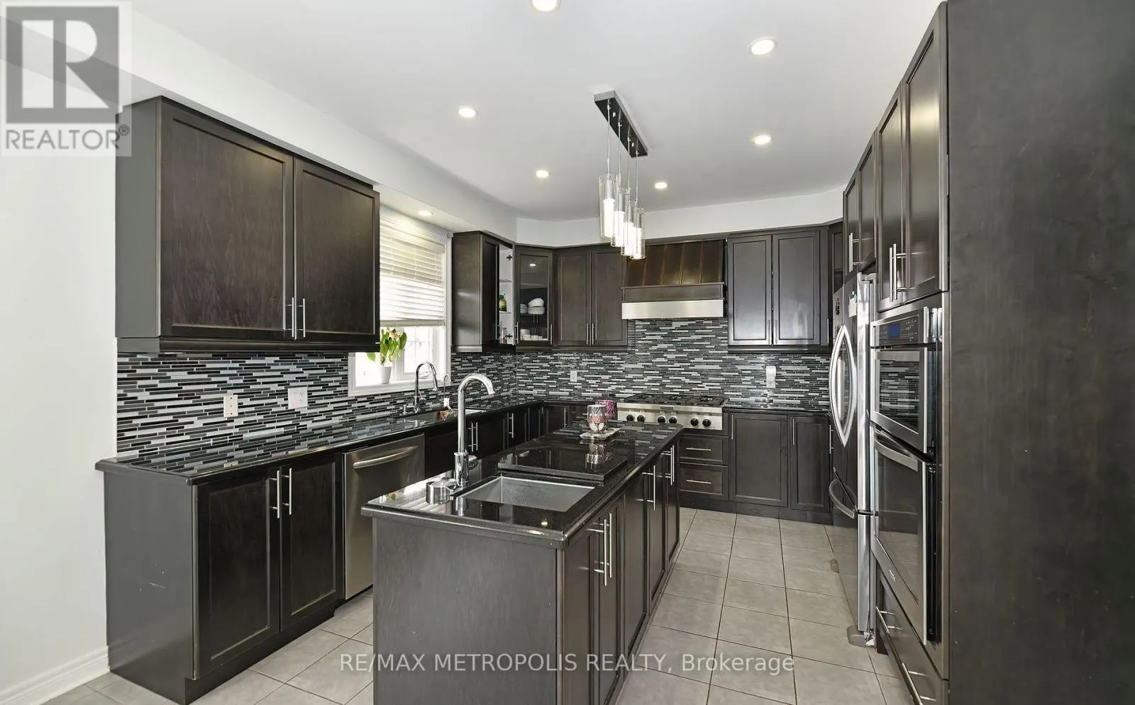 UPPER - 24 FARIS STREET