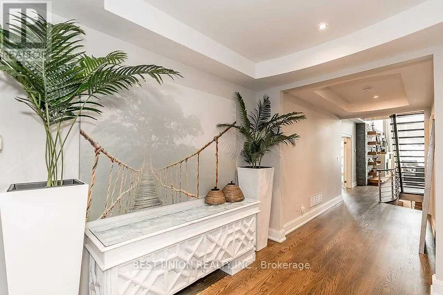 8 SHANGRI-LA LANE