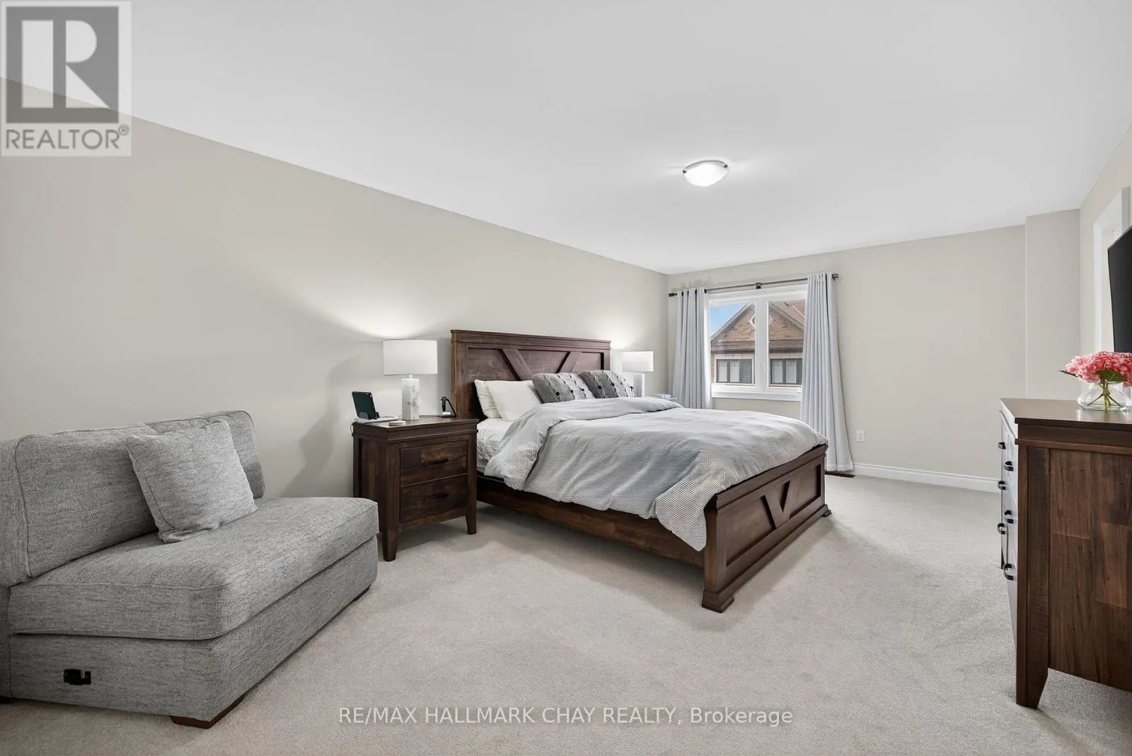 45 LORNE THOMAS PLACE