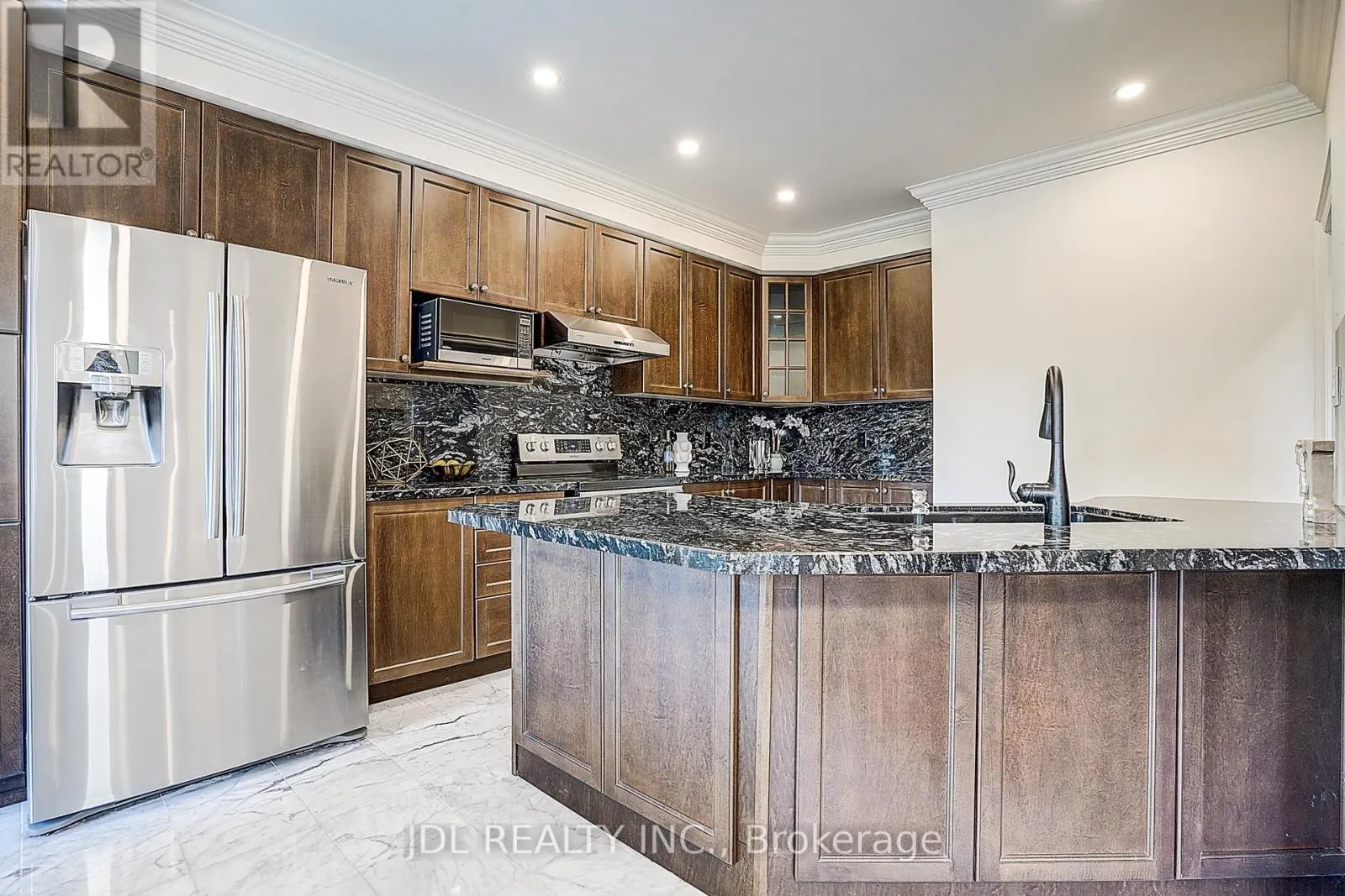 26 SANTA AMATO CRESCENT