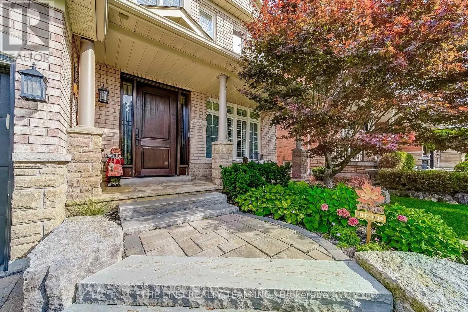 276 WILLIS DRIVE