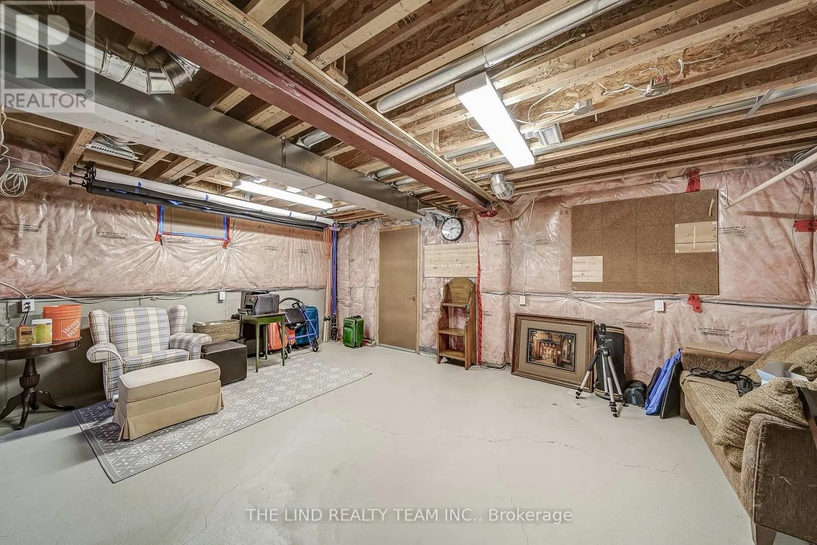 276 WILLIS DRIVE