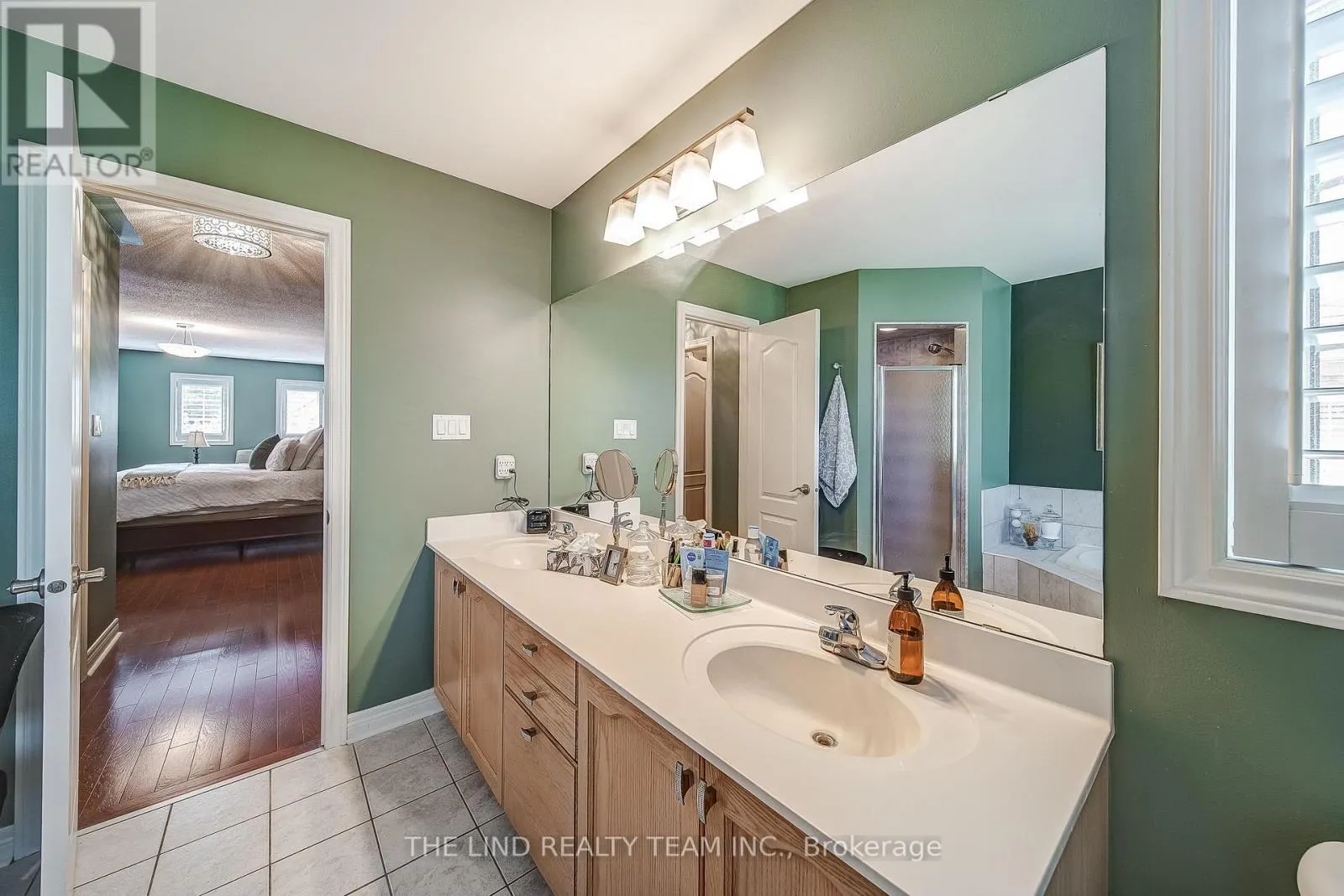 276 WILLIS DRIVE