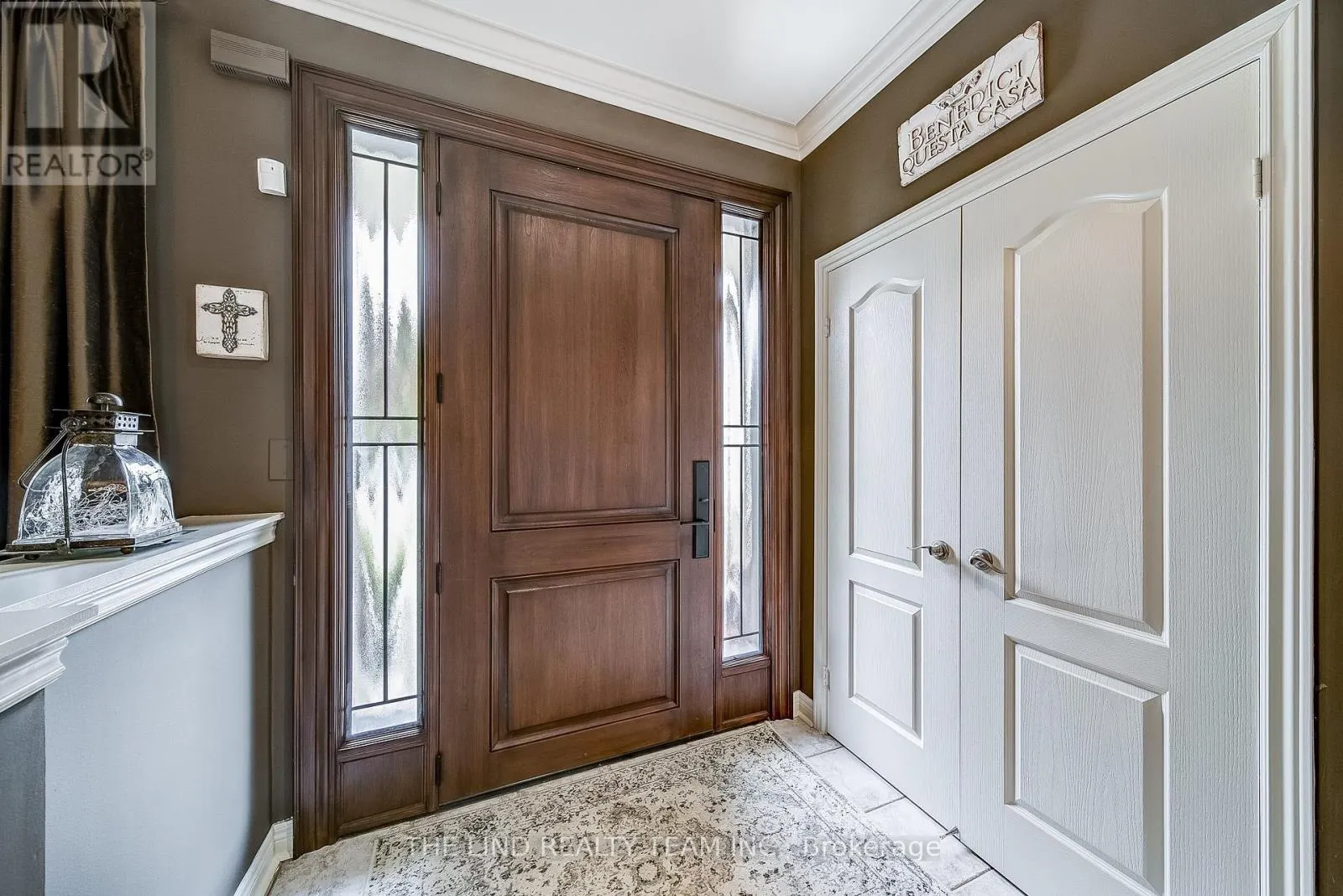 276 WILLIS DRIVE