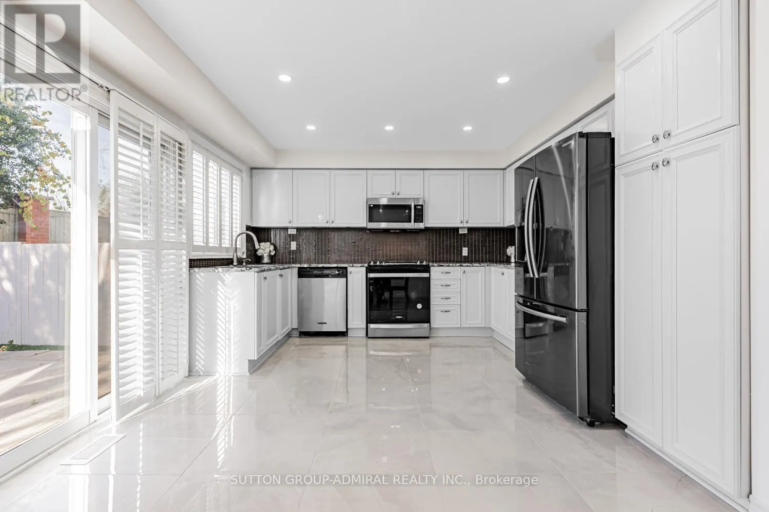 105 PRAIRIE DUNES PLACE