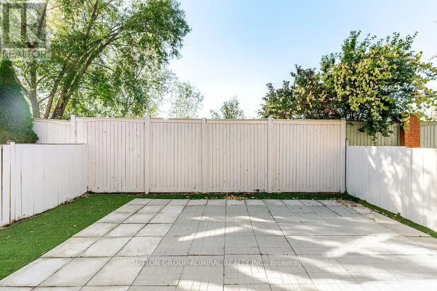 105 PRAIRIE DUNES PLACE