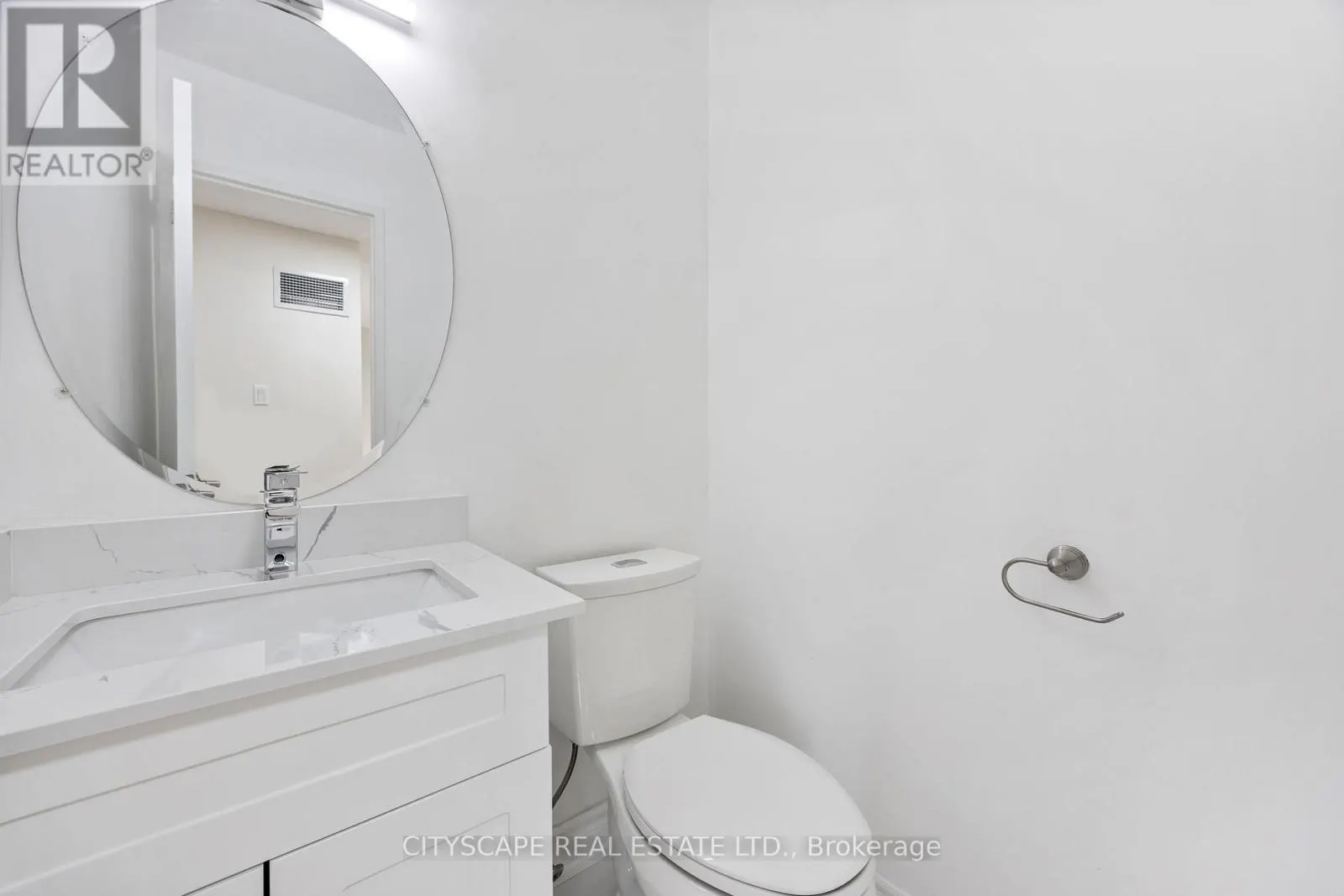 301 - 16 ELGIN STREET