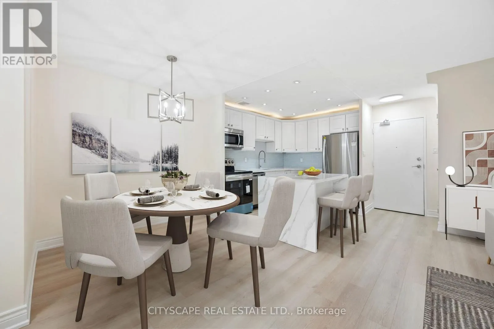 301 - 16 ELGIN STREET