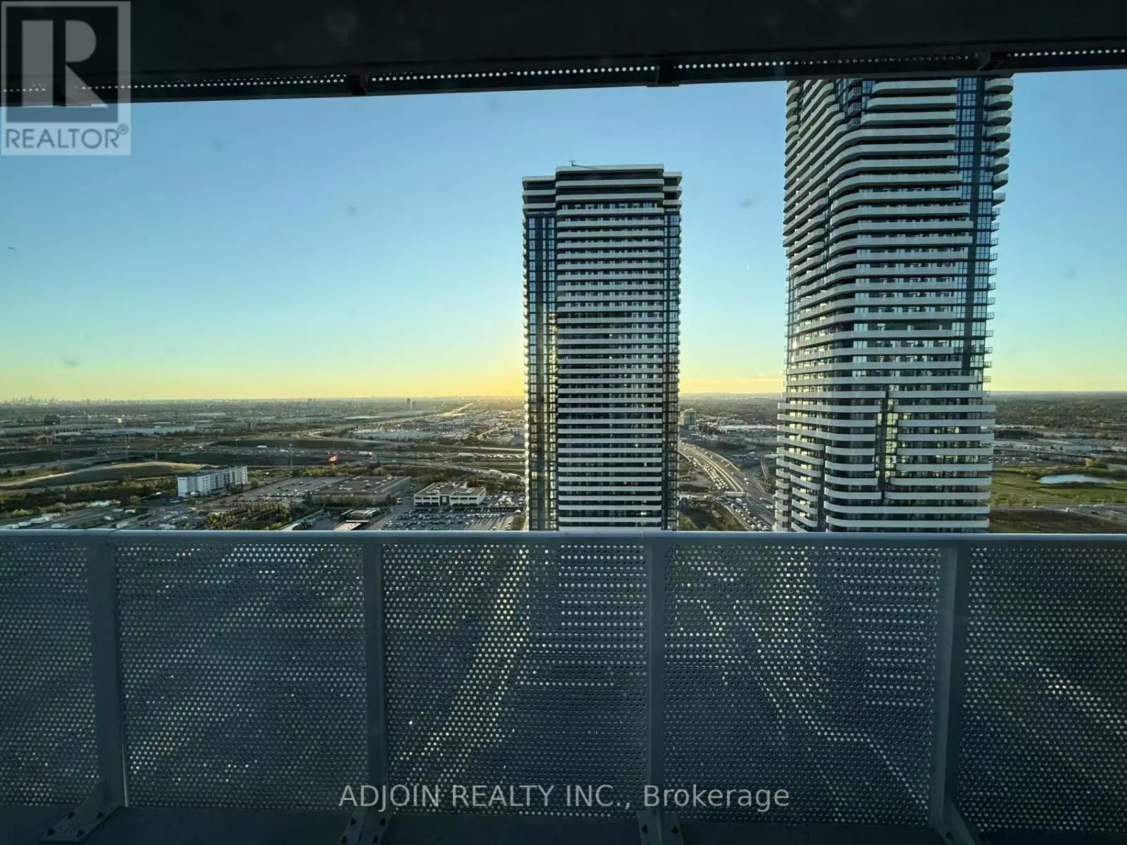 3315 - 28 INTERCHANGE WAY