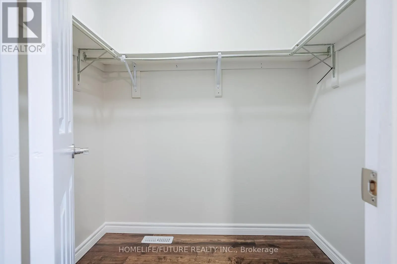 MAIN & 2ND FLR - 91 JOYCEDALE STREET