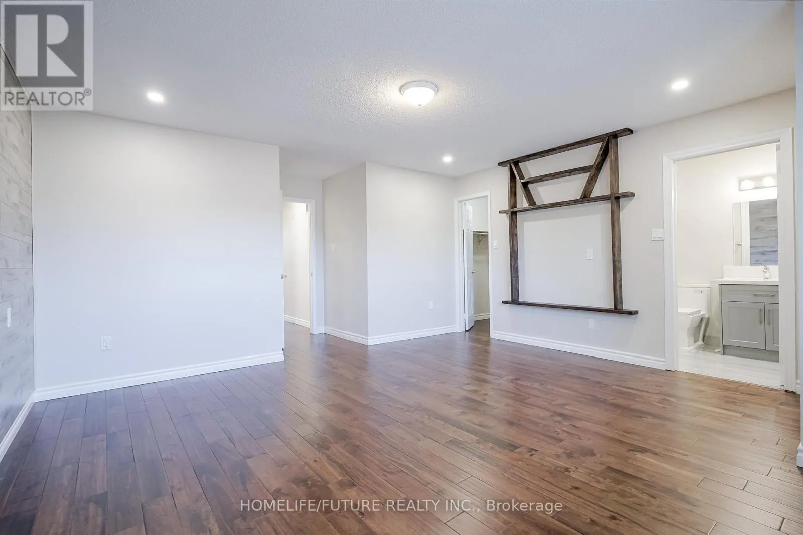 MAIN & 2ND FLR - 91 JOYCEDALE STREET