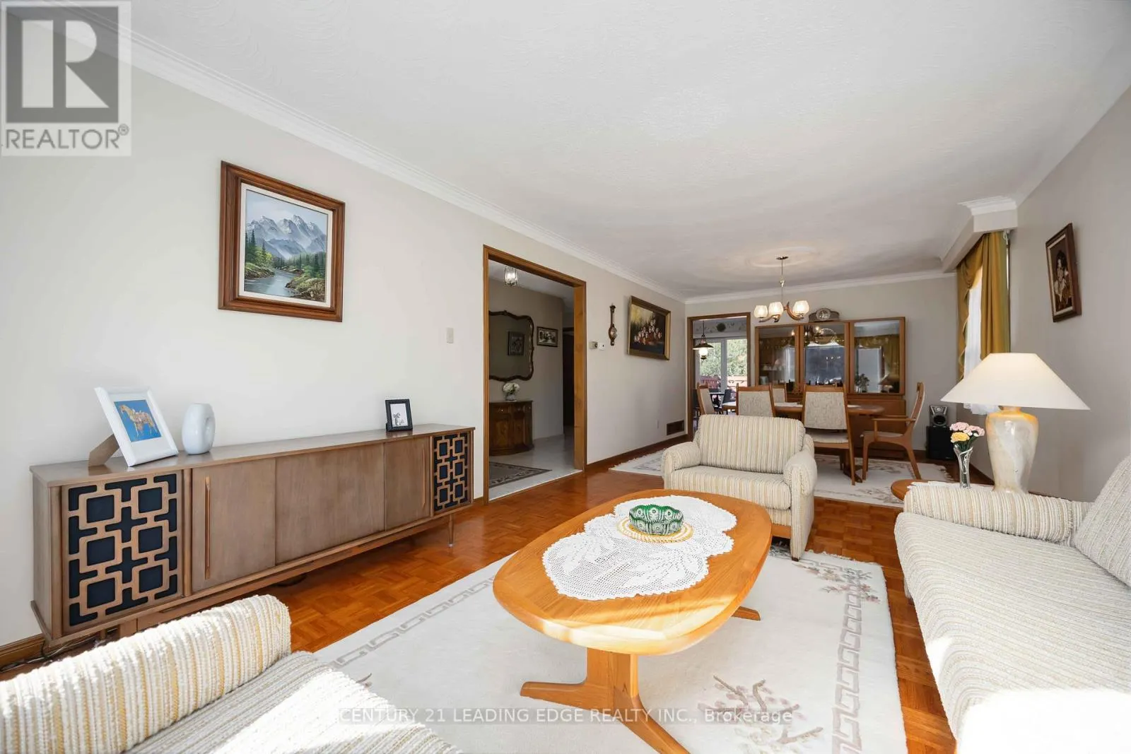 52 ASPEN CRESCENT