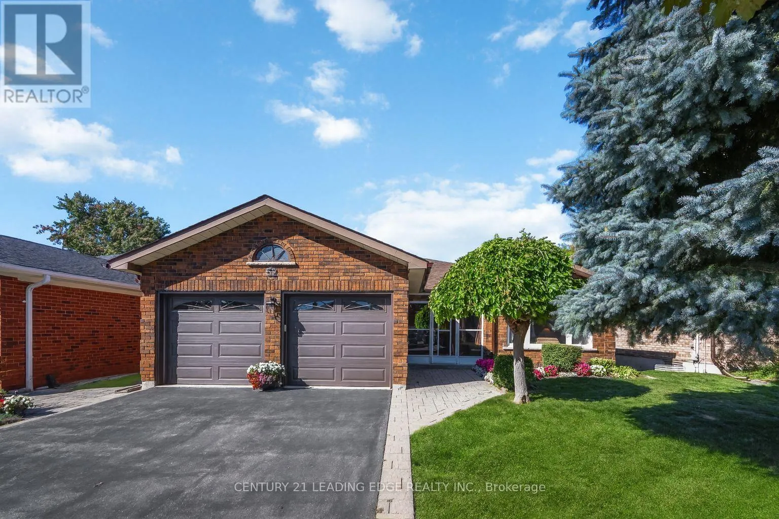 52 ASPEN CRESCENT