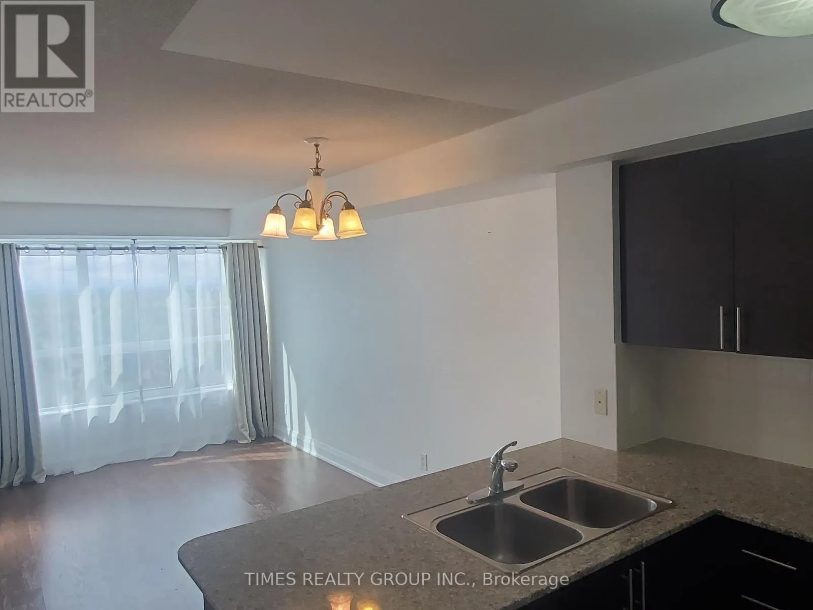 1410 - 30 NORTH PARK ROAD