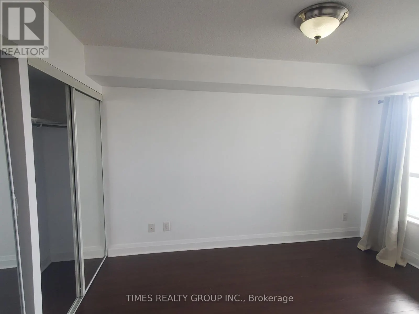 1410 - 30 NORTH PARK ROAD