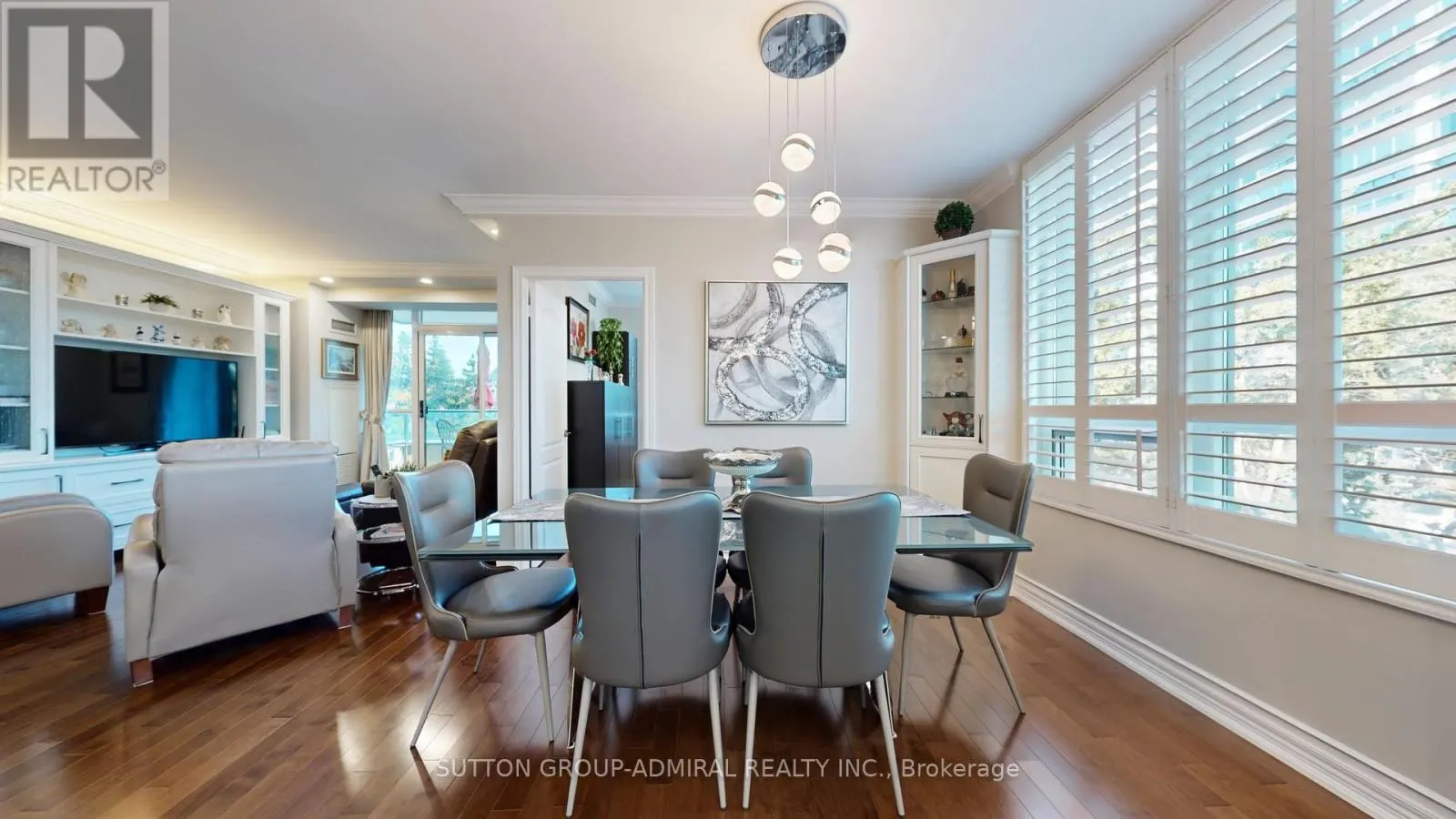 206 - 100 PROMENADE CIRCLE