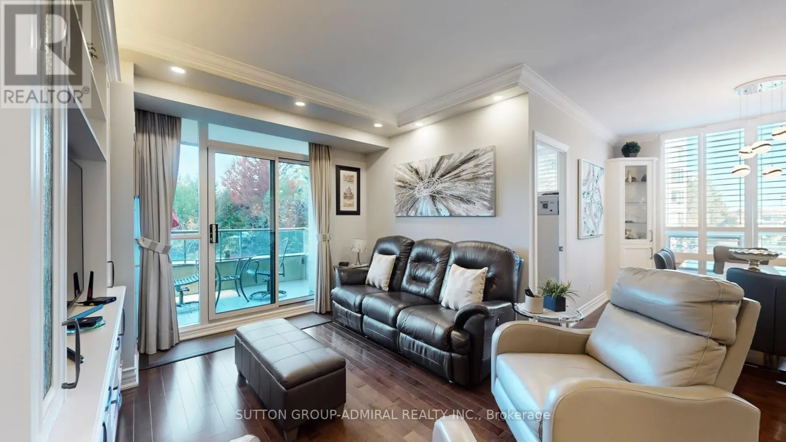 206 - 100 PROMENADE CIRCLE