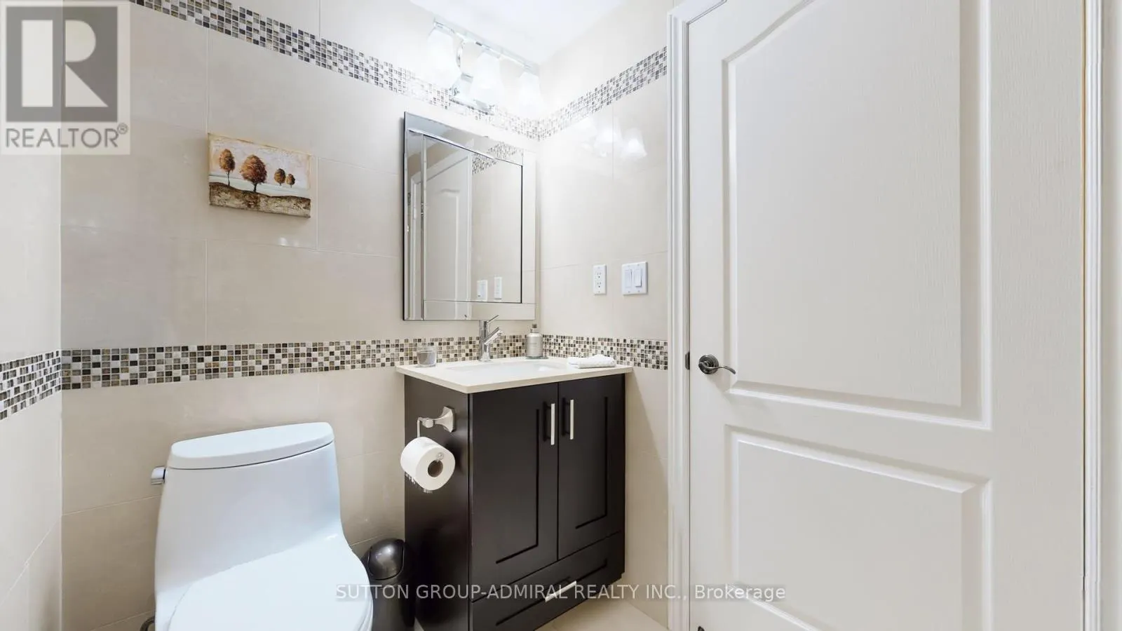 206 - 100 PROMENADE CIRCLE