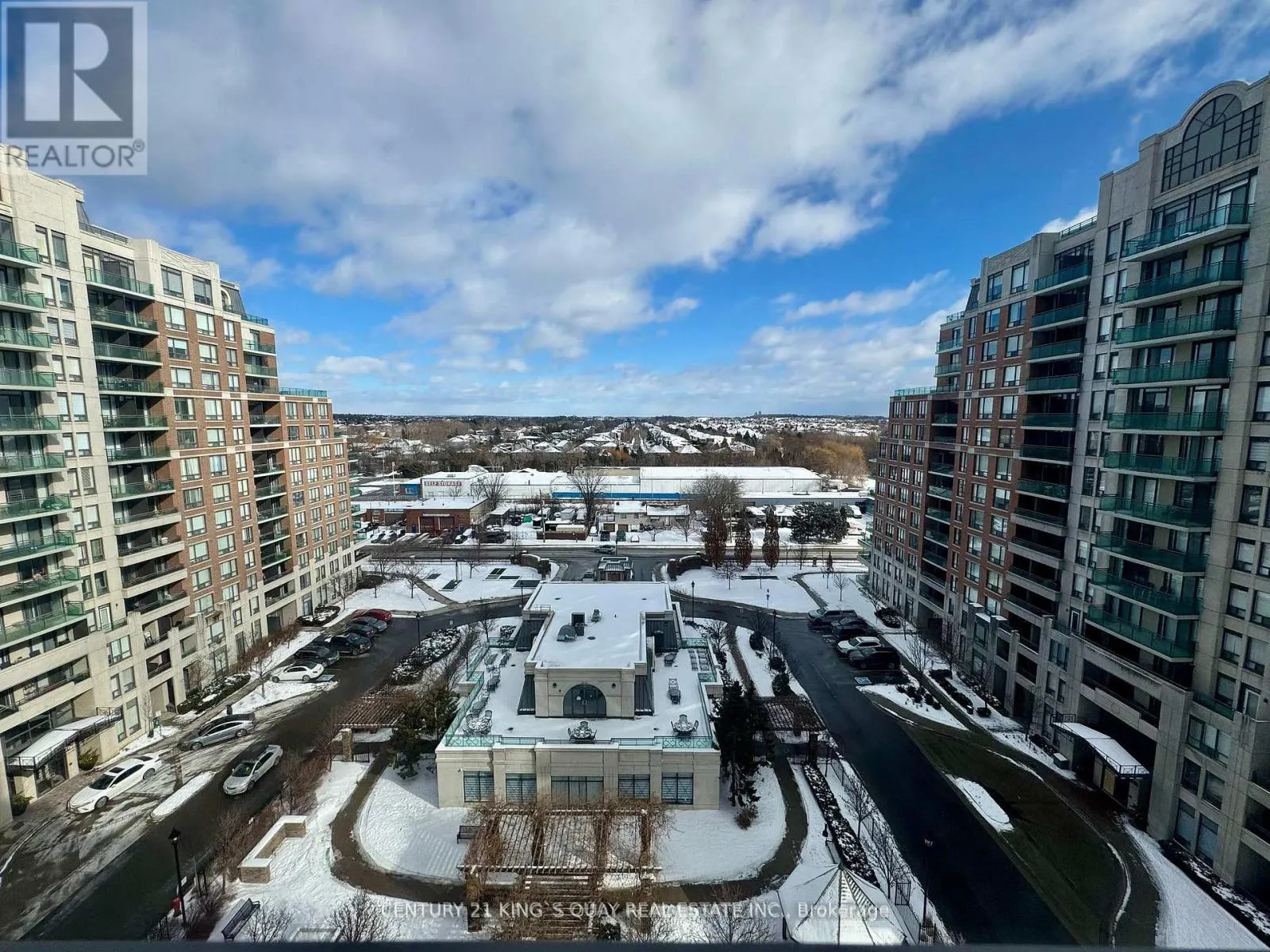 1008 - 330 RED MAPLE ROAD