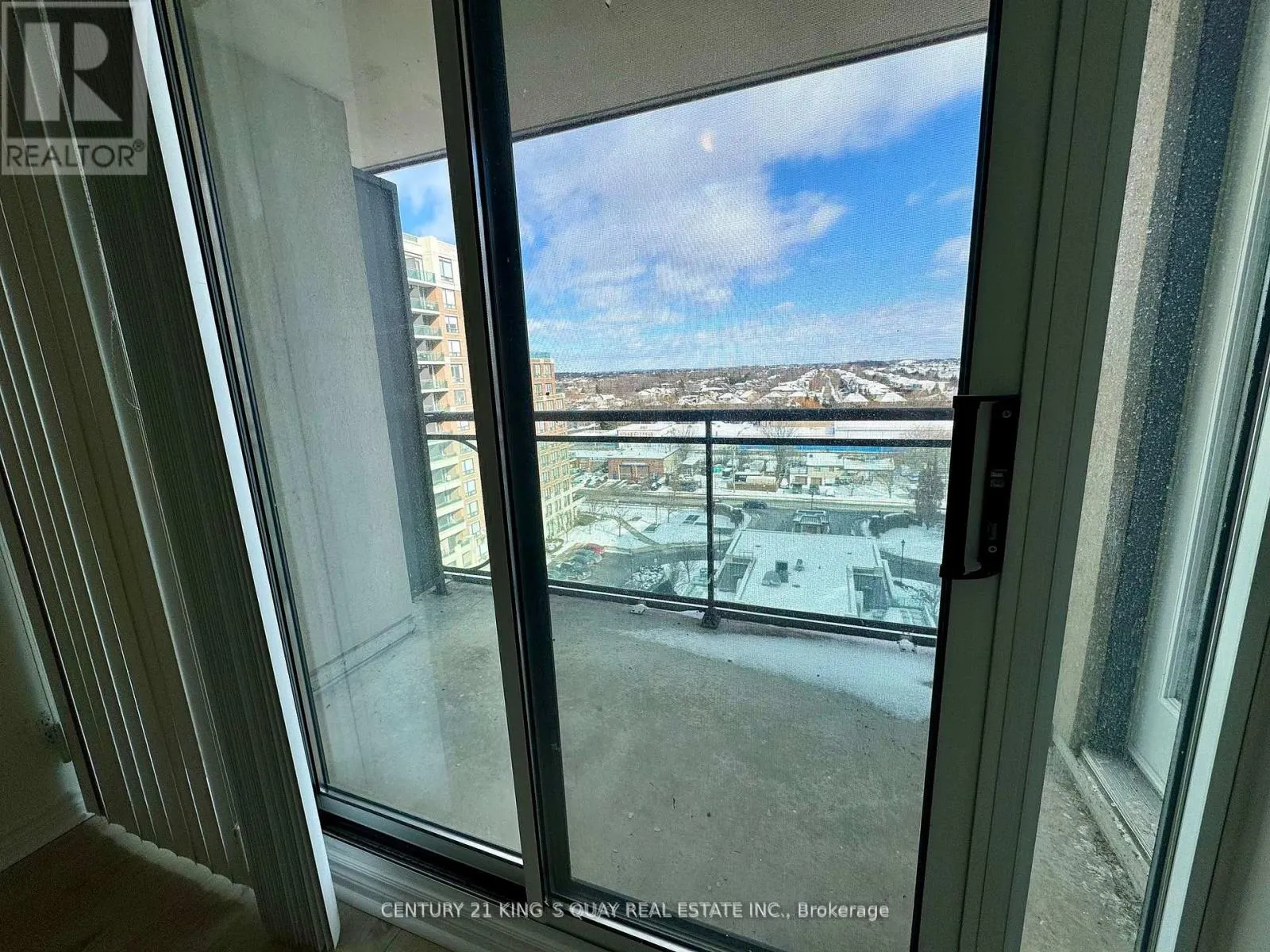 1008 - 330 RED MAPLE ROAD