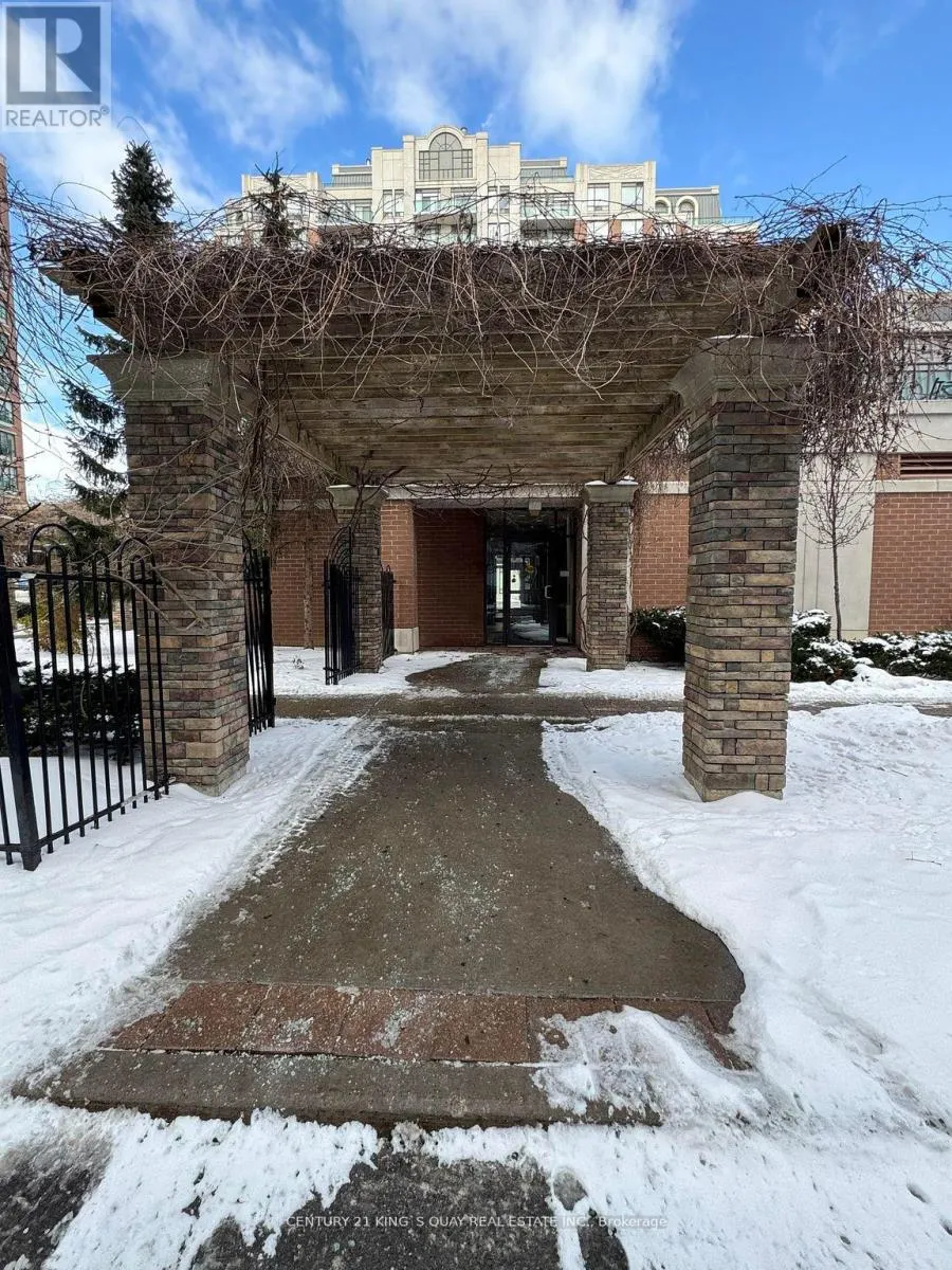 1008 - 330 RED MAPLE ROAD