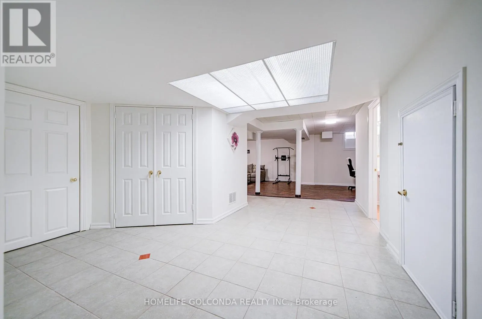 1362 CLARENCE STREET