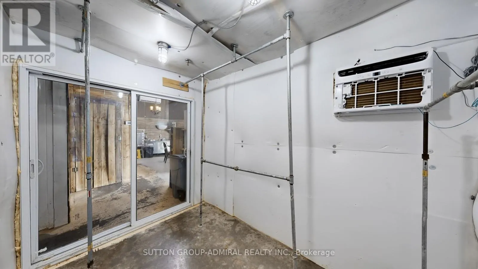 A-4 - 9001 DUFFERIN STREET