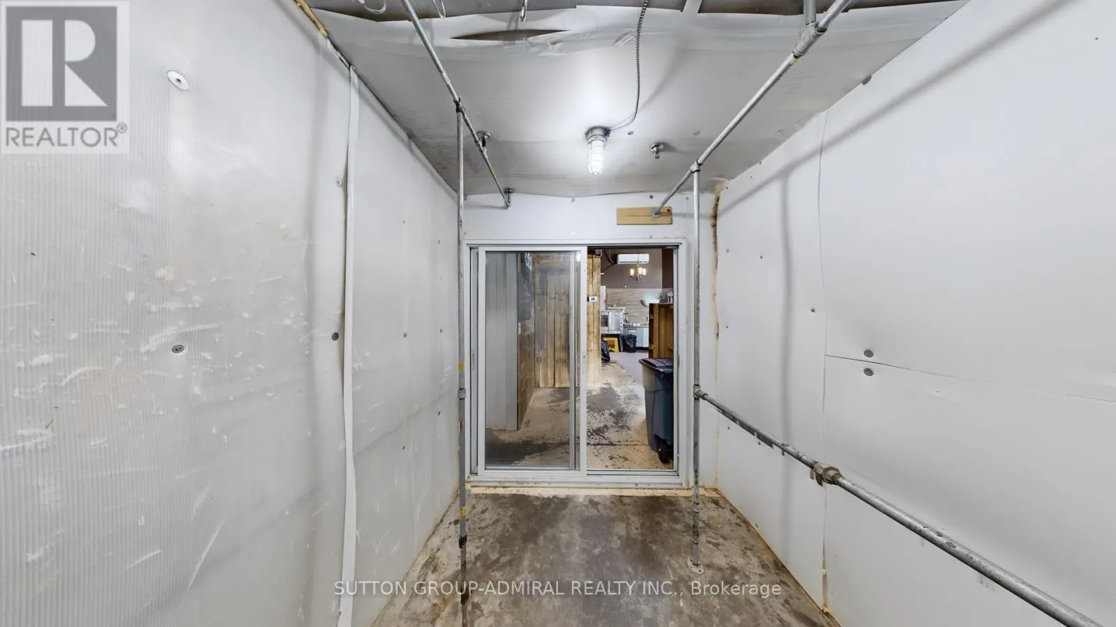 A-4 - 9001 DUFFERIN STREET