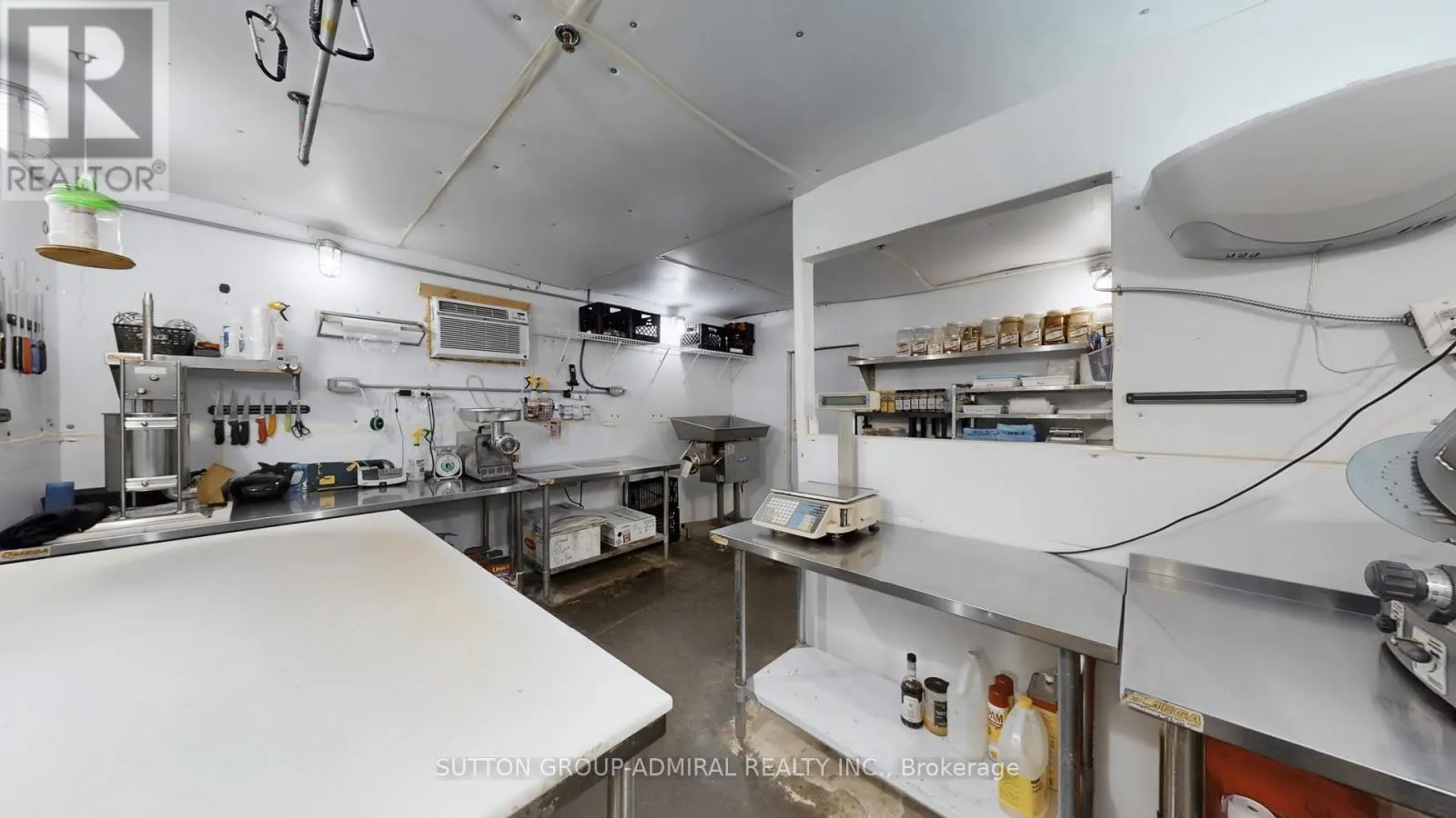 A-4 - 9001 DUFFERIN STREET